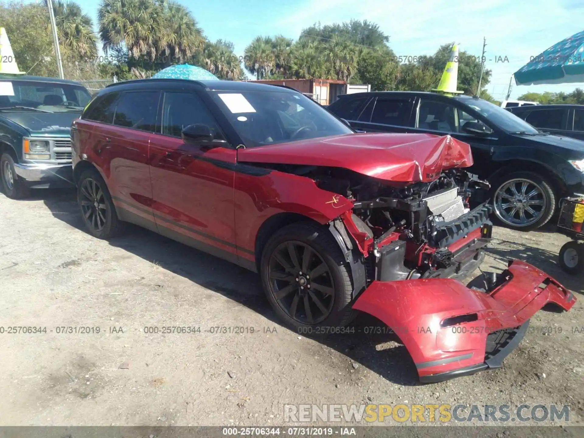 1 Photograph of a damaged car SALYB2EX5KA795227 LAND ROVER RANGE ROVER VELAR 2019