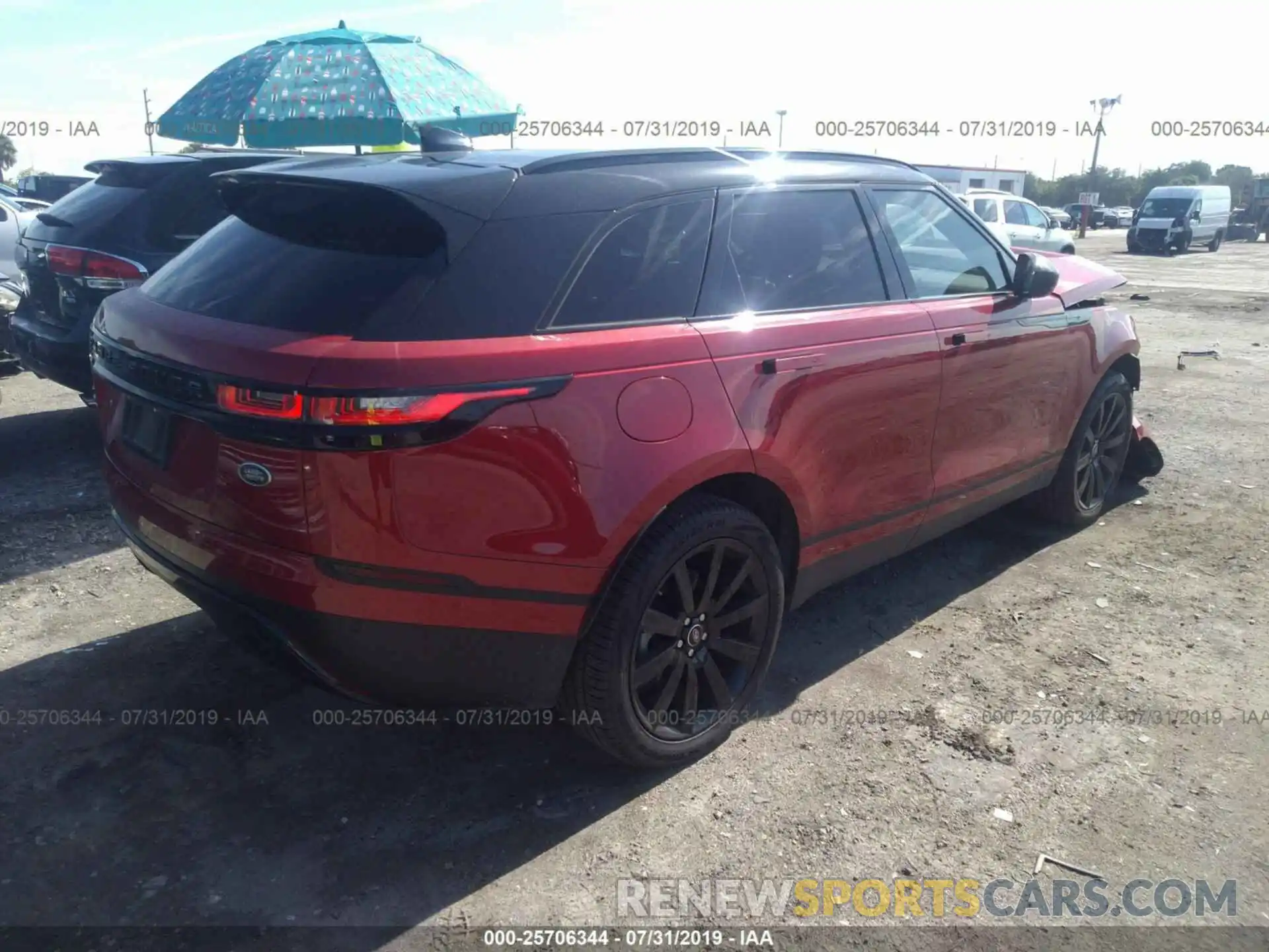 4 Фотография поврежденного автомобиля SALYB2EX5KA795227 LAND ROVER RANGE ROVER VELAR 2019