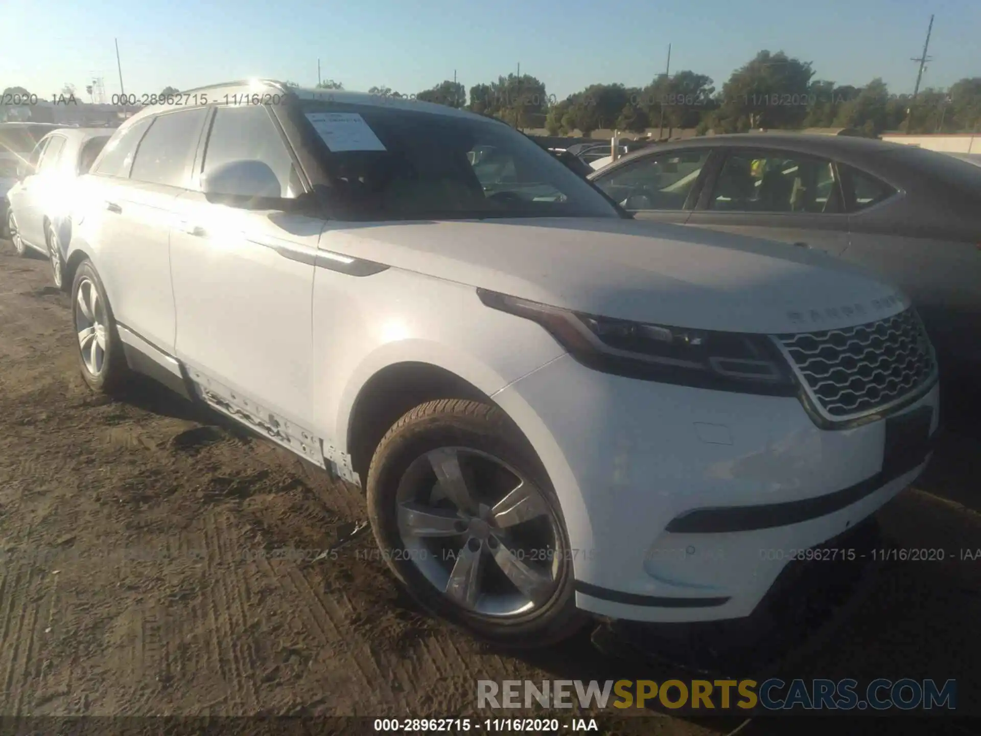 1 Фотография поврежденного автомобиля SALYB2EX7KA216917 LAND ROVER RANGE ROVER VELAR 2019