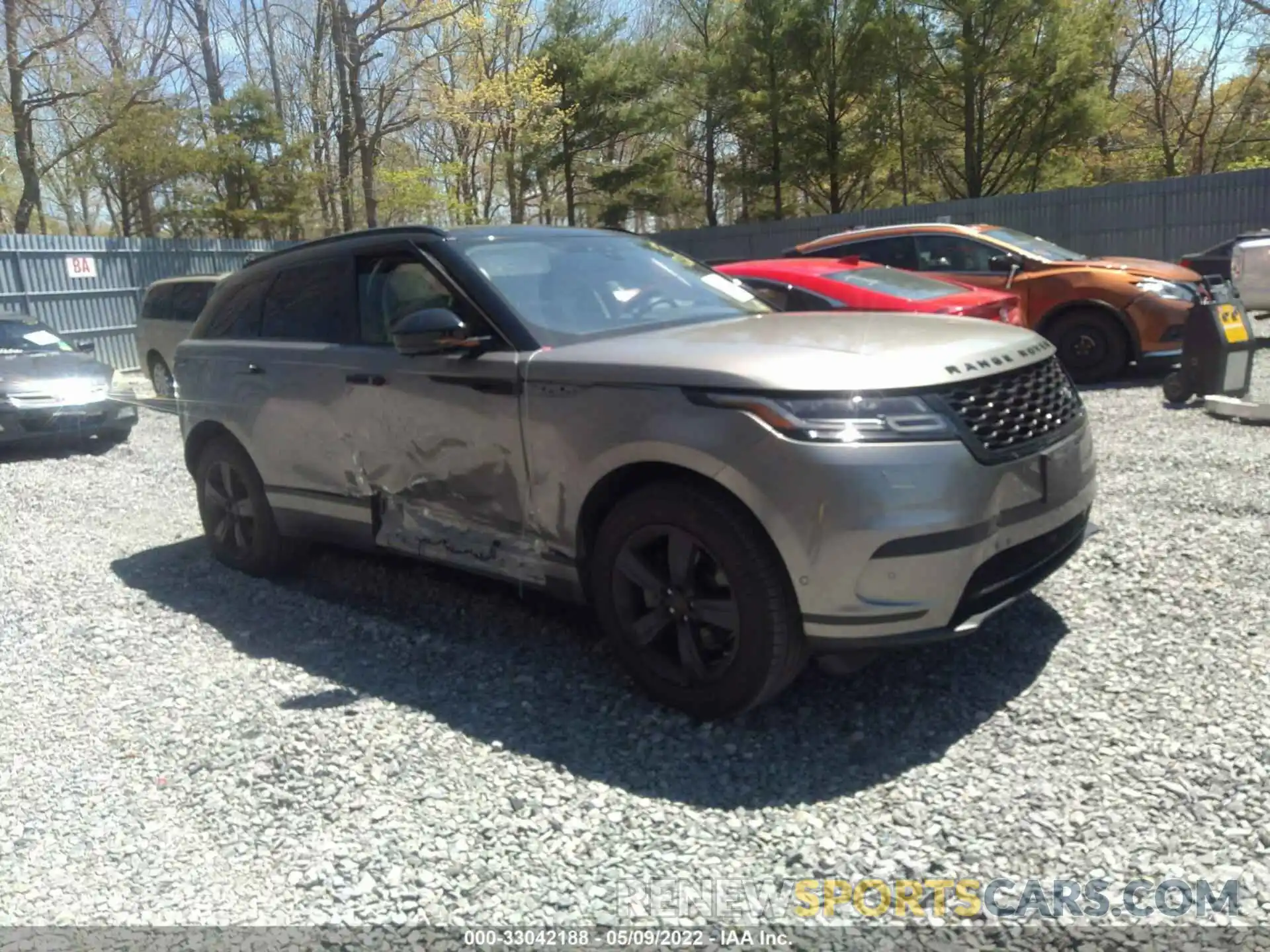 1 Photograph of a damaged car SALYB2EX7KA221972 LAND ROVER RANGE ROVER VELAR 2019