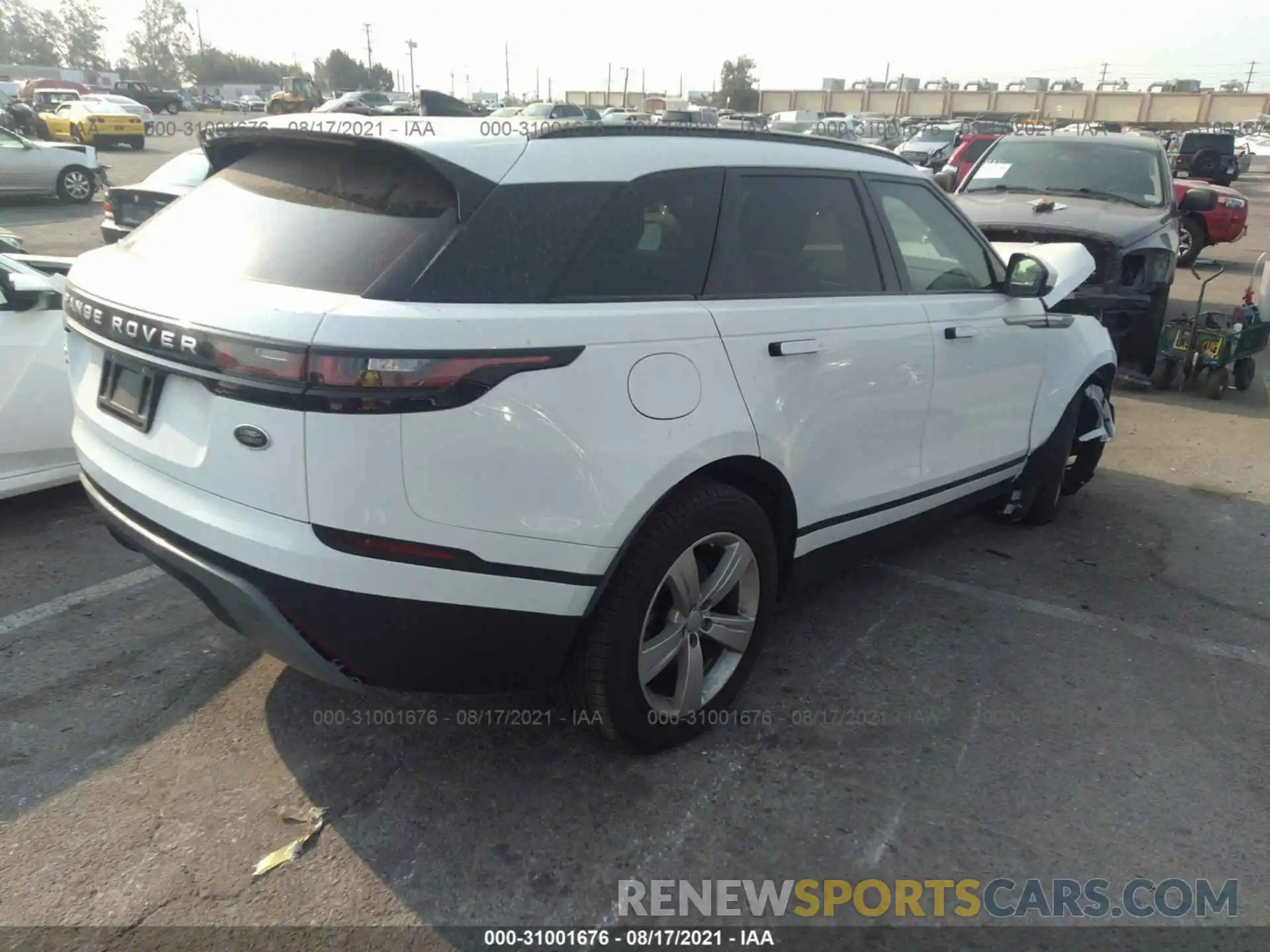 4 Photograph of a damaged car SALYB2EX7KA781572 LAND ROVER RANGE ROVER VELAR 2019