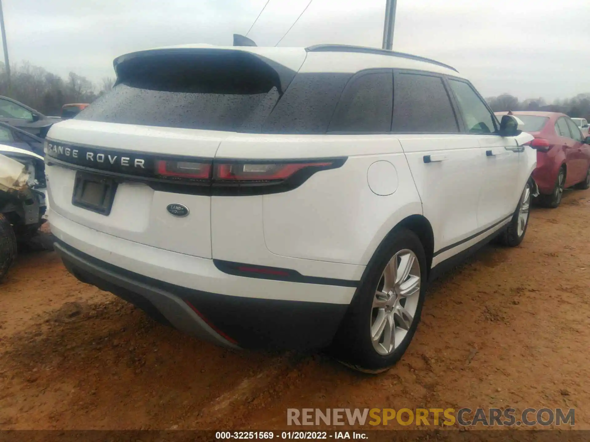 4 Photograph of a damaged car SALYB2EX8KA781225 LAND ROVER RANGE ROVER VELAR 2019