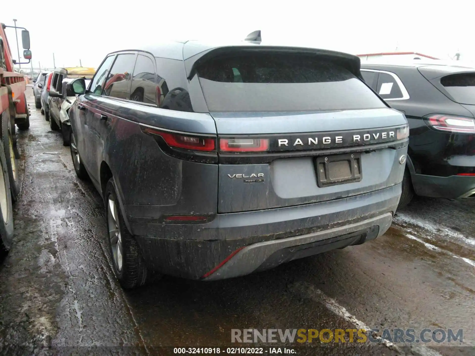 3 Photograph of a damaged car SALYB2EXXKA205331 LAND ROVER RANGE ROVER VELAR 2019