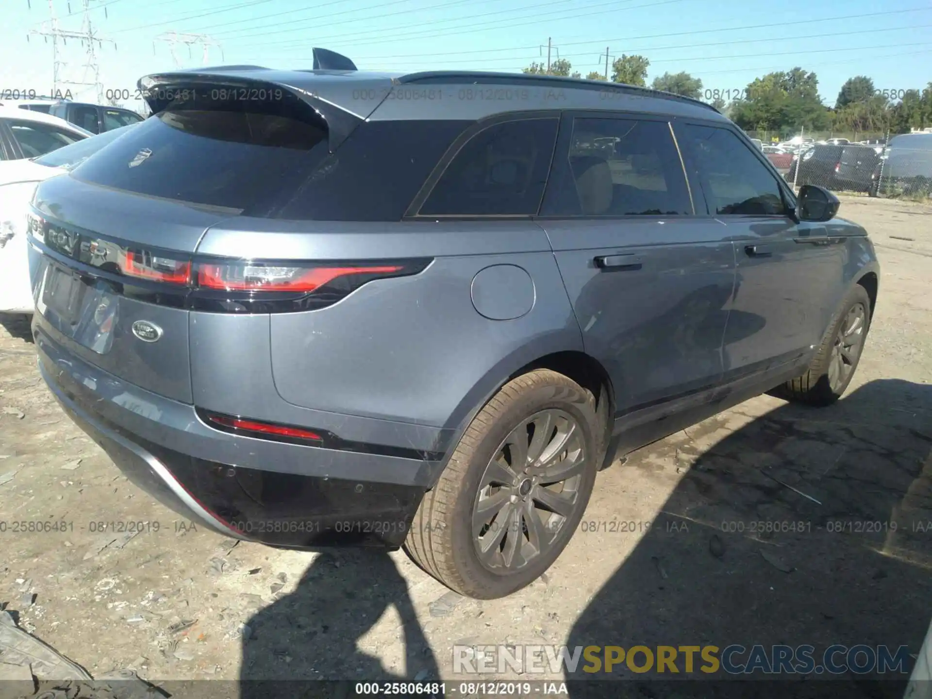 4 Photograph of a damaged car SALYL2EX0KA779787 LAND ROVER RANGE ROVER VELAR 2019