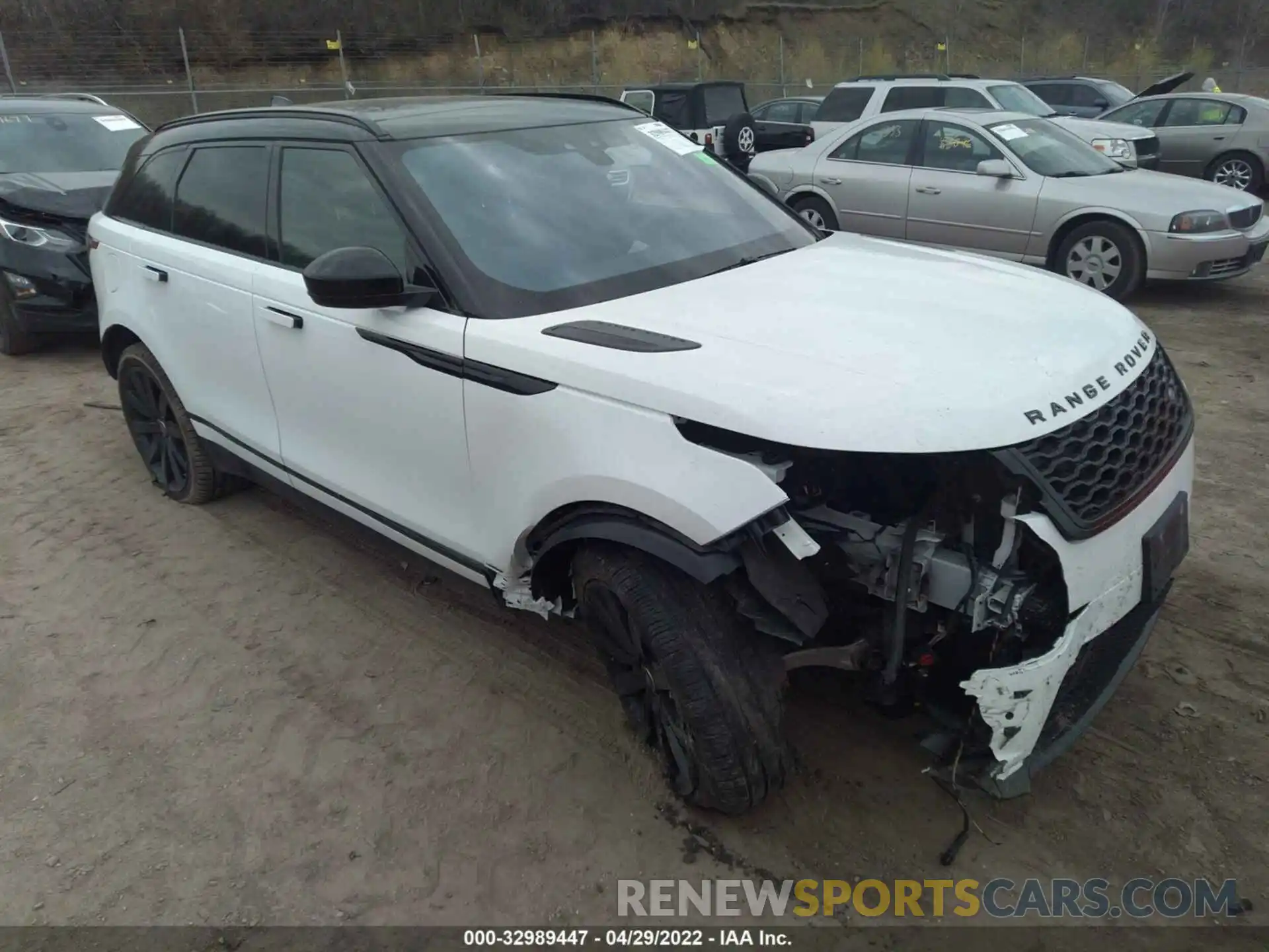 1 Photograph of a damaged car SALYL2EX1KA228025 LAND ROVER RANGE ROVER VELAR 2019