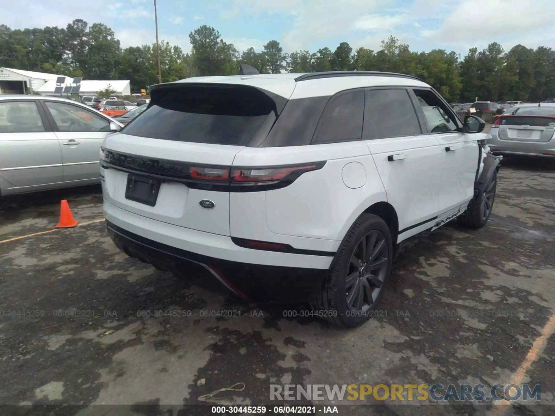 4 Фотография поврежденного автомобиля SALYL2EX2KA203201 LAND ROVER RANGE ROVER VELAR 2019