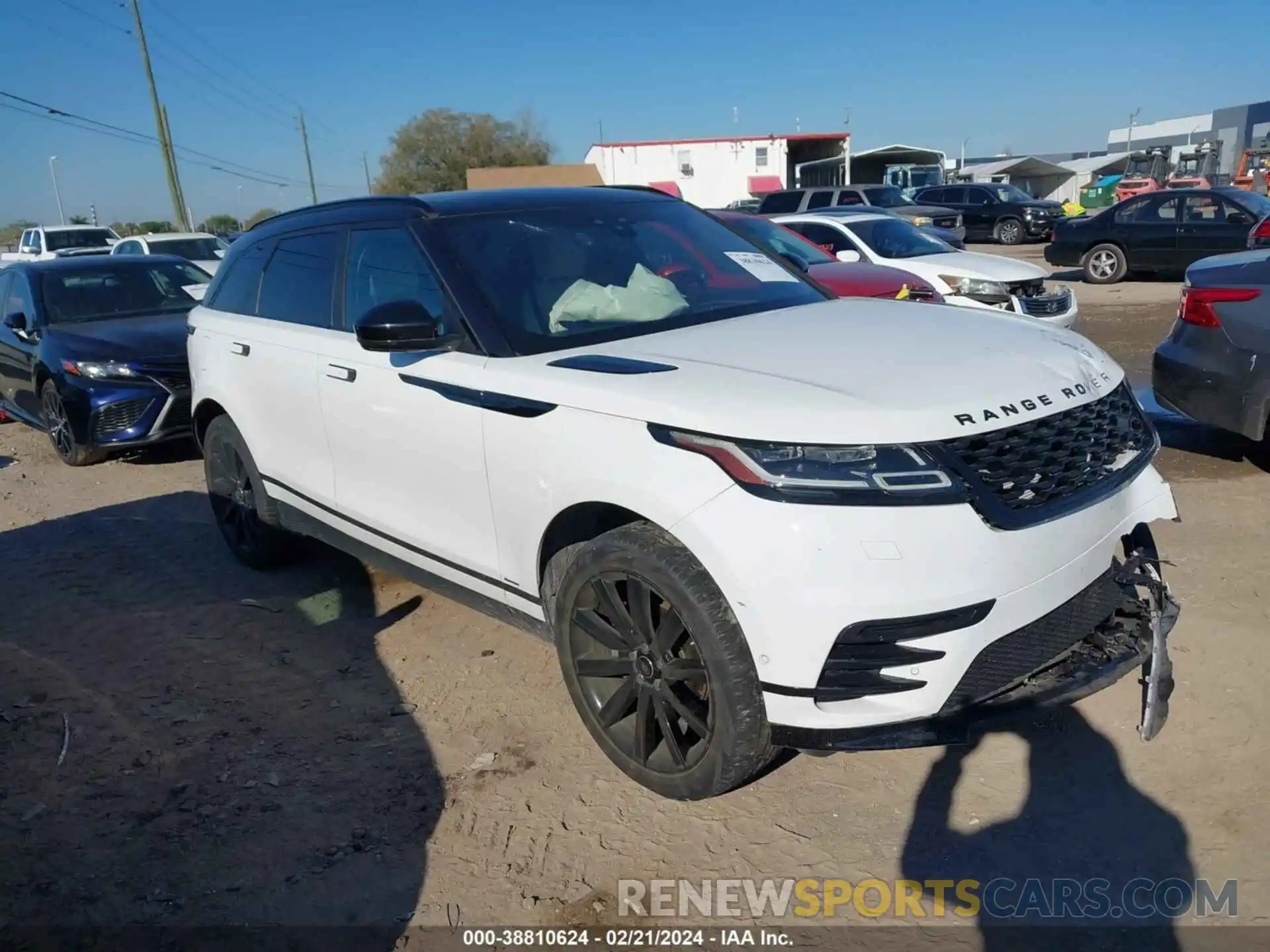 1 Photograph of a damaged car SALYL2EX3KA211419 LAND ROVER RANGE ROVER VELAR 2019