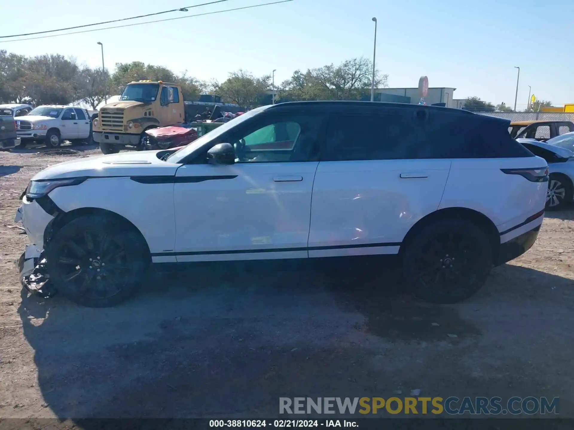 14 Photograph of a damaged car SALYL2EX3KA211419 LAND ROVER RANGE ROVER VELAR 2019