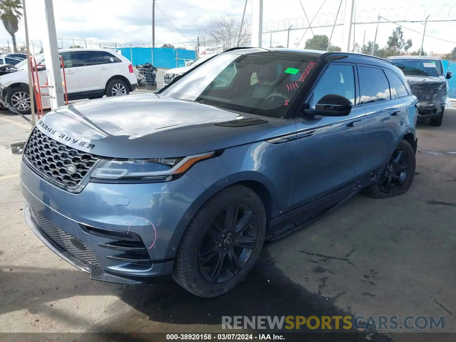 2 Фотография поврежденного автомобиля SALYL2EX3KA789522 LAND ROVER RANGE ROVER VELAR 2019