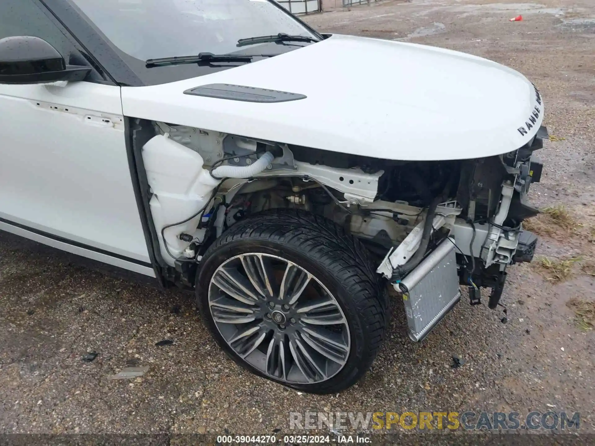 12 Photograph of a damaged car SALYL2EX5KA210708 LAND ROVER RANGE ROVER VELAR 2019