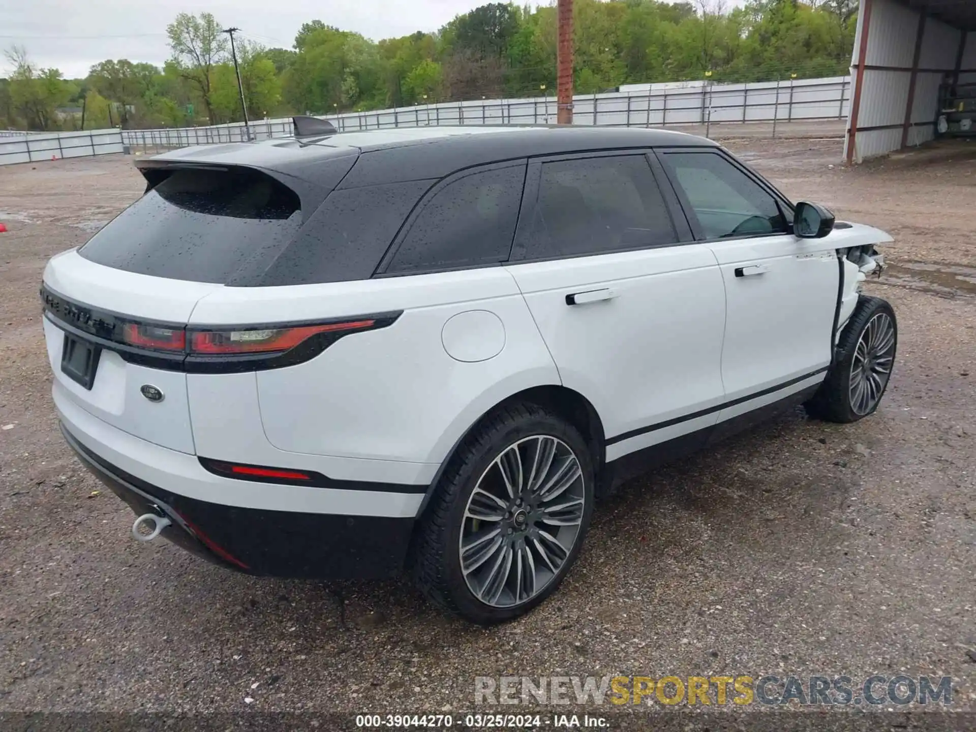 4 Photograph of a damaged car SALYL2EX5KA210708 LAND ROVER RANGE ROVER VELAR 2019