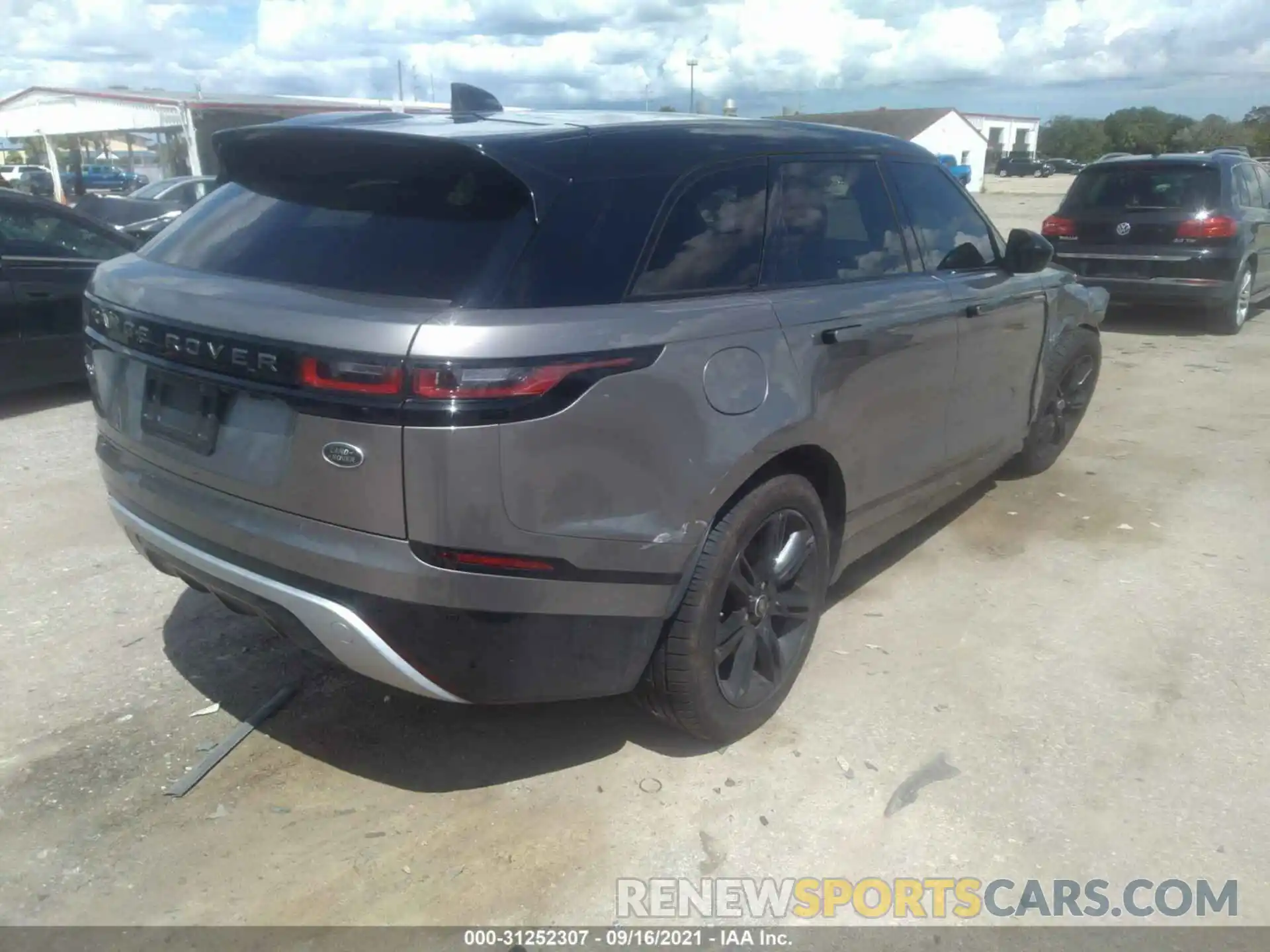 4 Photograph of a damaged car SALYL2EX5KA220882 LAND ROVER RANGE ROVER VELAR 2019