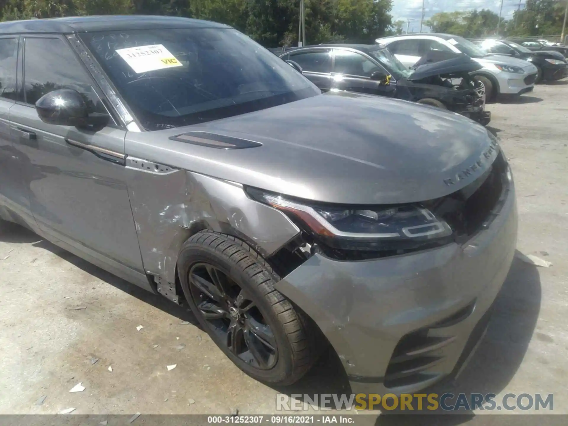 6 Photograph of a damaged car SALYL2EX5KA220882 LAND ROVER RANGE ROVER VELAR 2019