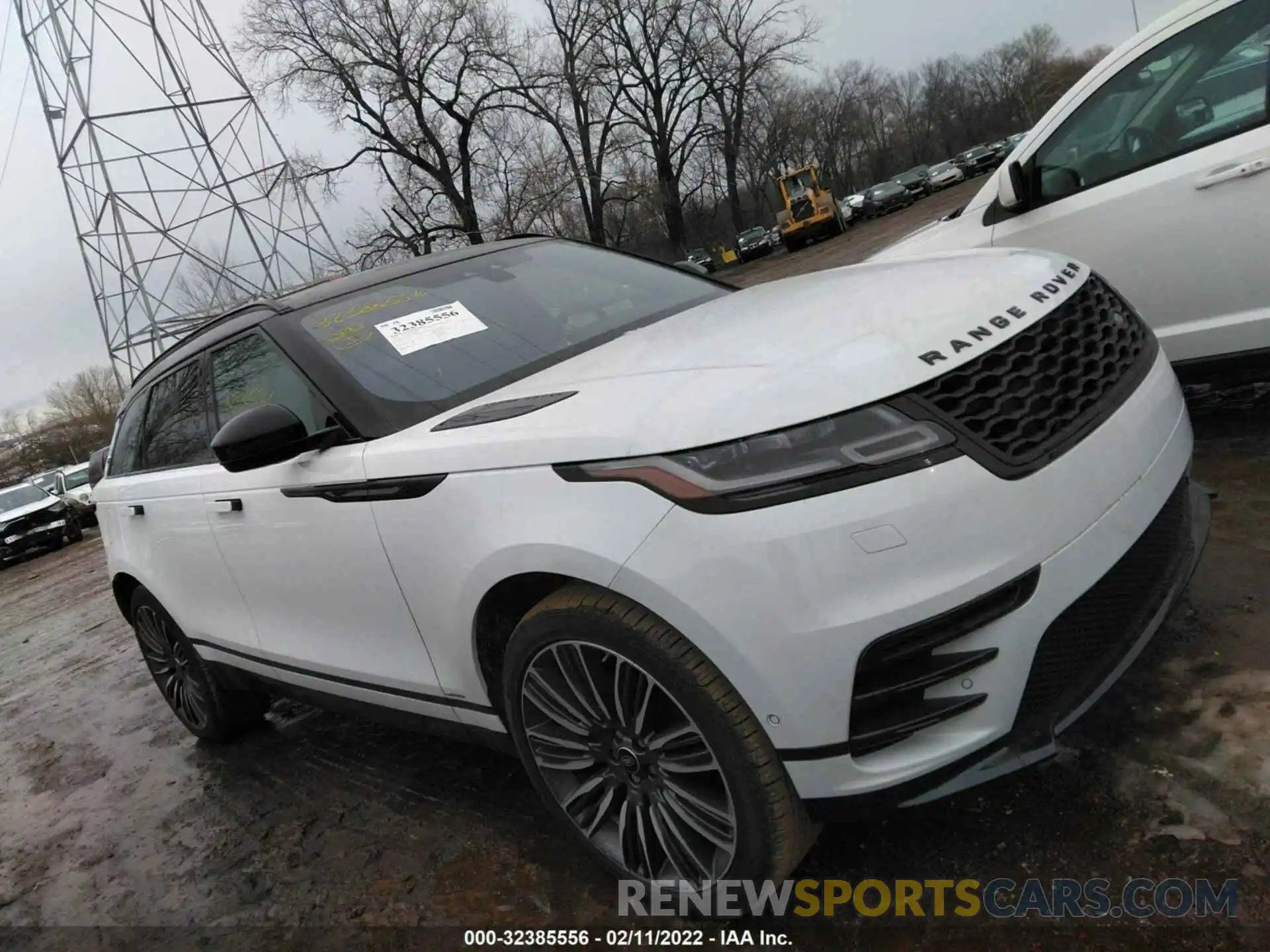 1 Photograph of a damaged car SALYL2EX6KA779499 LAND ROVER RANGE ROVER VELAR 2019