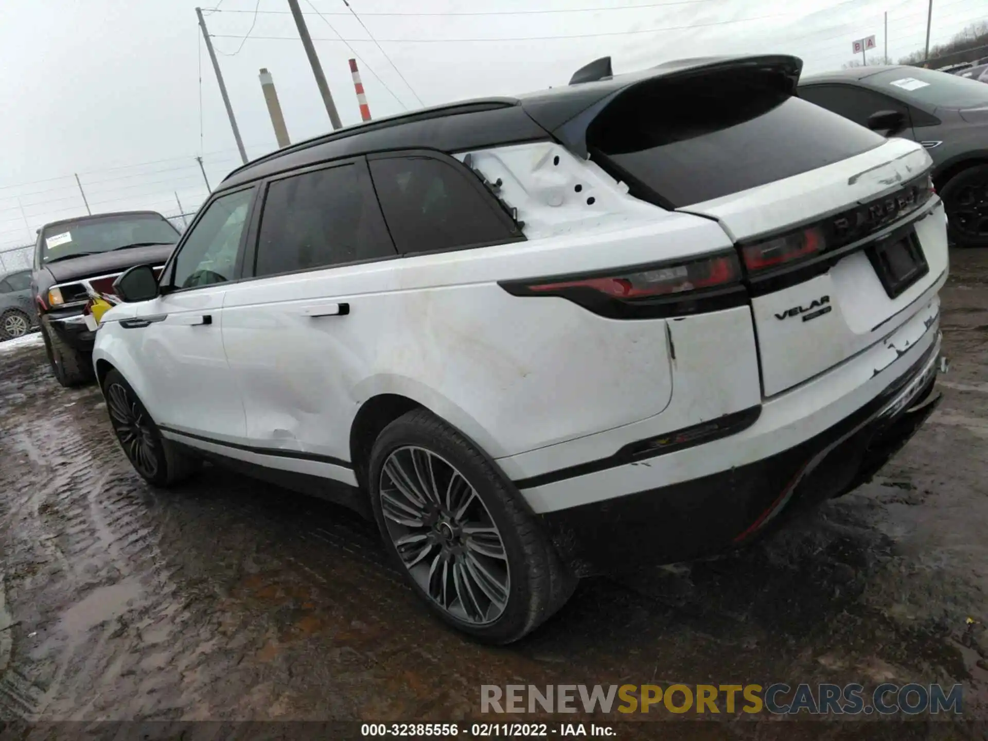 3 Photograph of a damaged car SALYL2EX6KA779499 LAND ROVER RANGE ROVER VELAR 2019