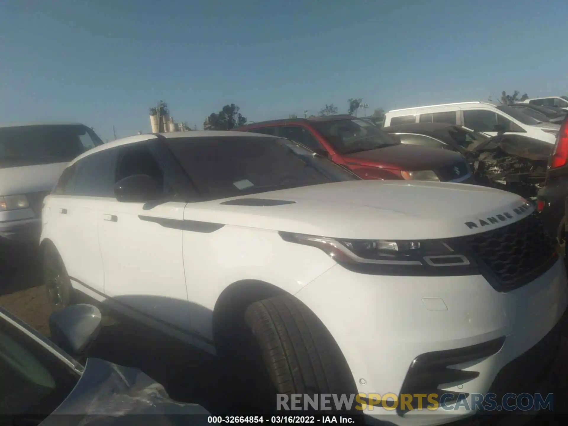 1 Фотография поврежденного автомобиля SALYL2EX7KA210547 LAND ROVER RANGE ROVER VELAR 2019