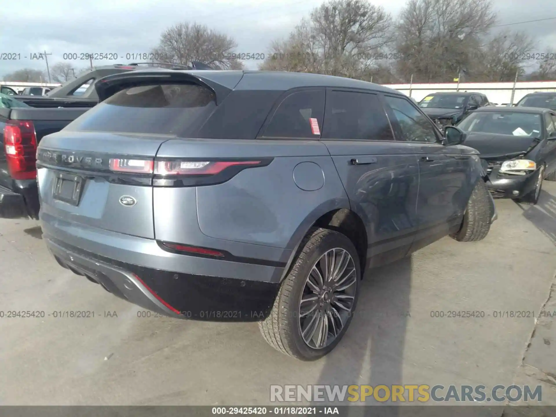 4 Фотография поврежденного автомобиля SALYL2EX8KA210086 LAND ROVER RANGE ROVER VELAR 2019