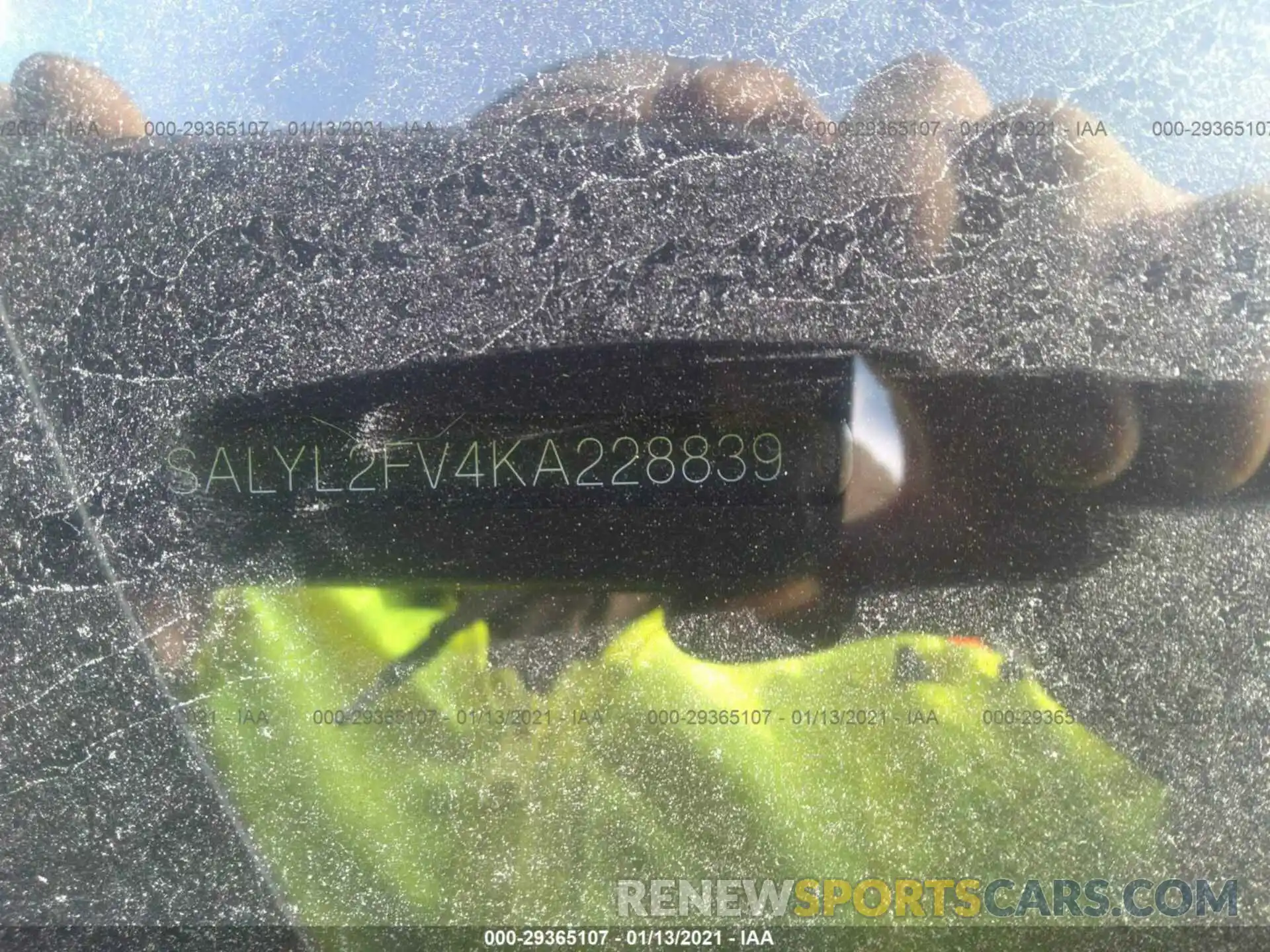 9 Photograph of a damaged car SALYL2FV4KA228839 LAND ROVER RANGE ROVER VELAR 2019
