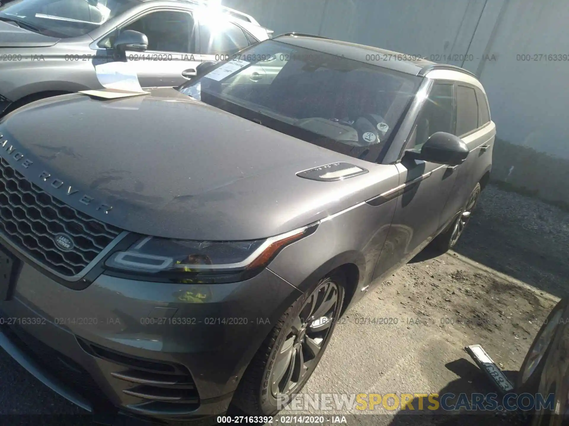 2 Фотография поврежденного автомобиля SALYL2FV6KA211105 LAND ROVER RANGE ROVER VELAR 2019