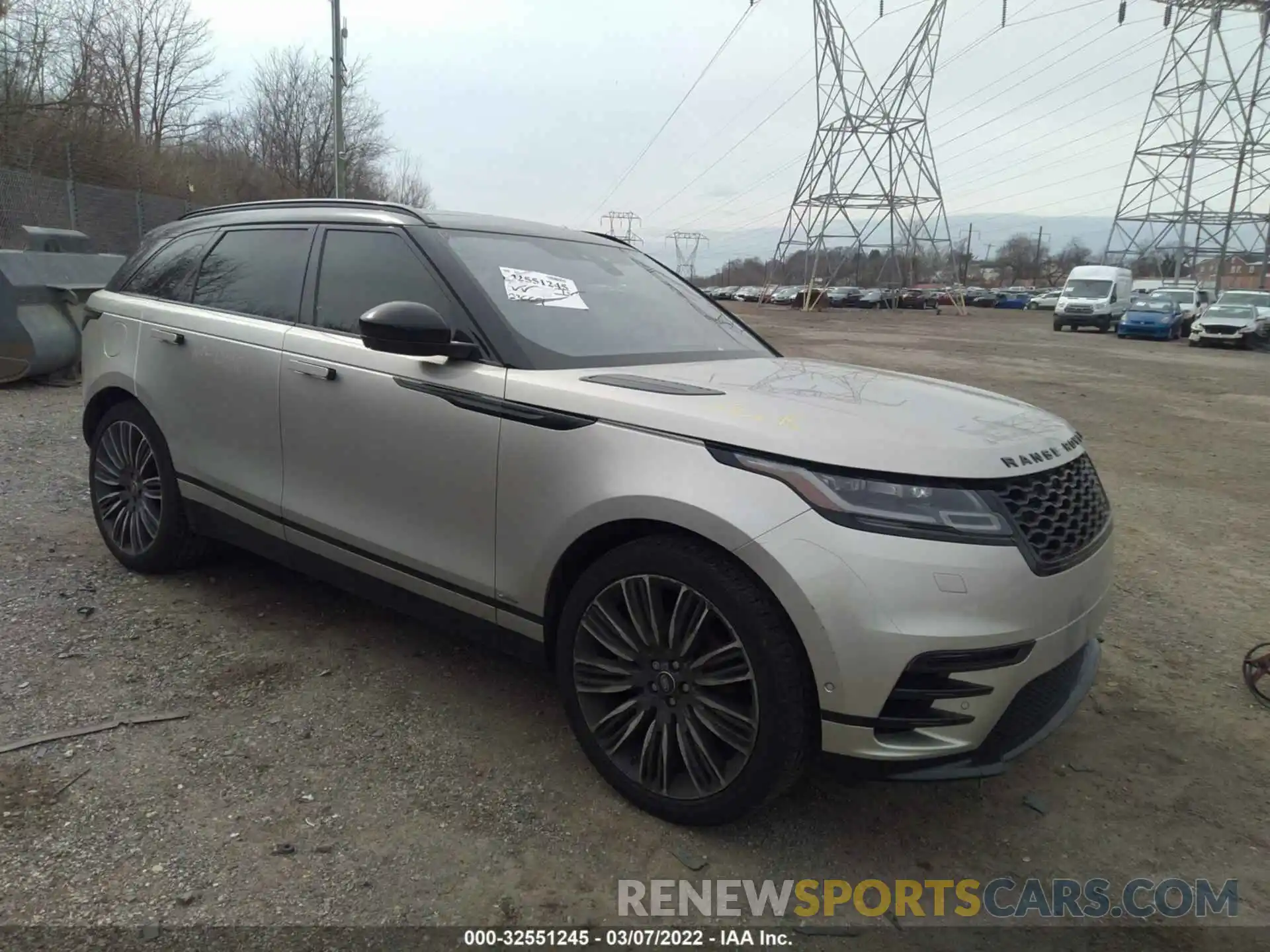 1 Photograph of a damaged car SALYL2FV6KA226512 LAND ROVER RANGE ROVER VELAR 2019