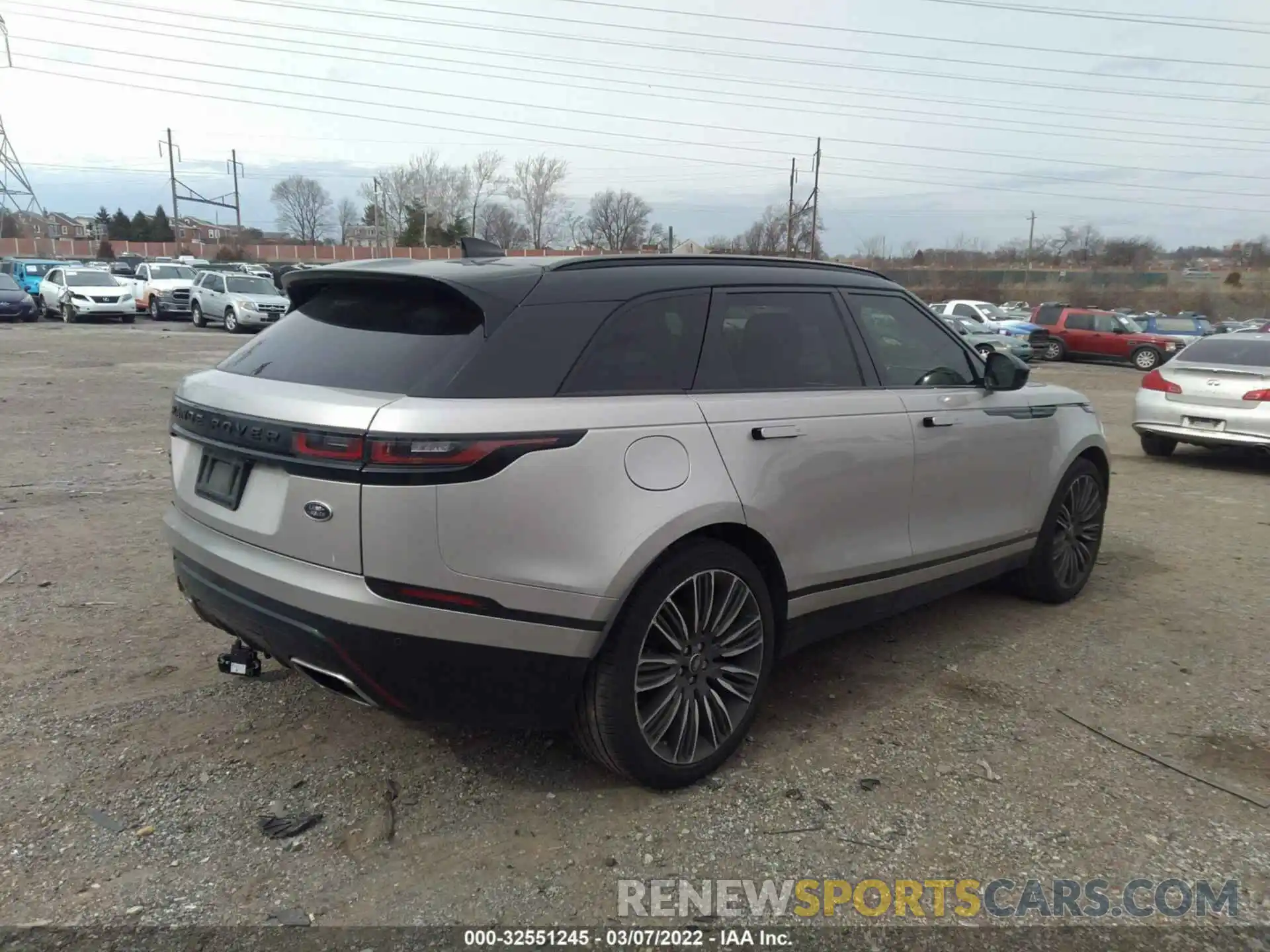 4 Photograph of a damaged car SALYL2FV6KA226512 LAND ROVER RANGE ROVER VELAR 2019