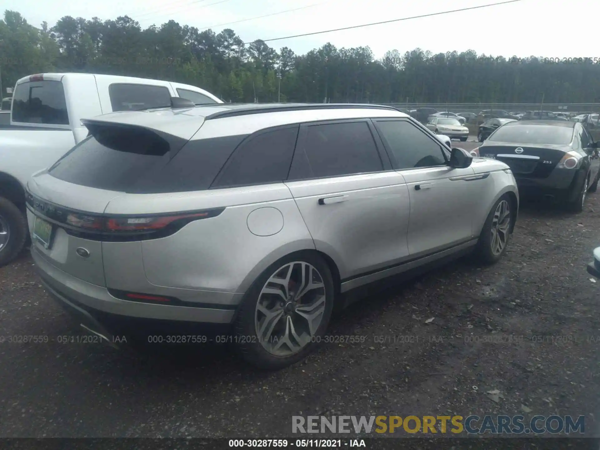 4 Photograph of a damaged car SALYL2FV8KA218833 LAND ROVER RANGE ROVER VELAR 2019