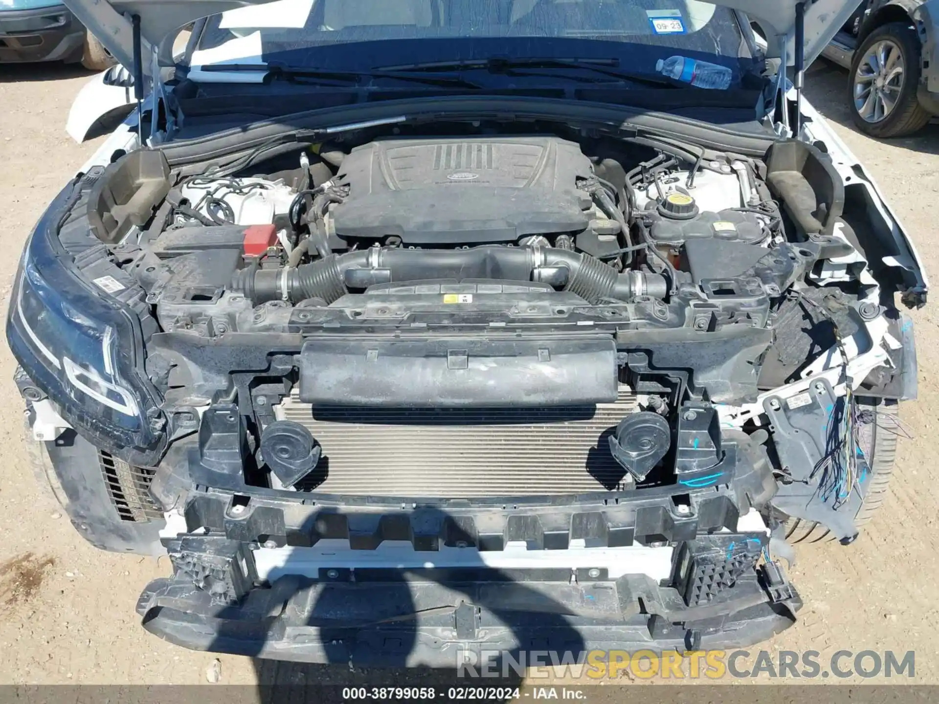 10 Photograph of a damaged car SALYM2EV0KA793541 LAND ROVER RANGE ROVER VELAR 2019