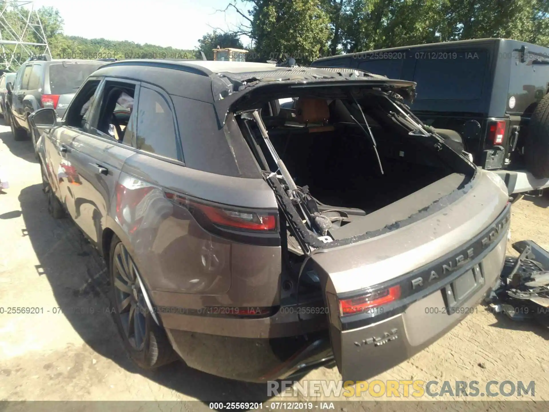 3 Photograph of a damaged car SALYM2EV7KA794427 LAND ROVER RANGE ROVER VELAR 2019