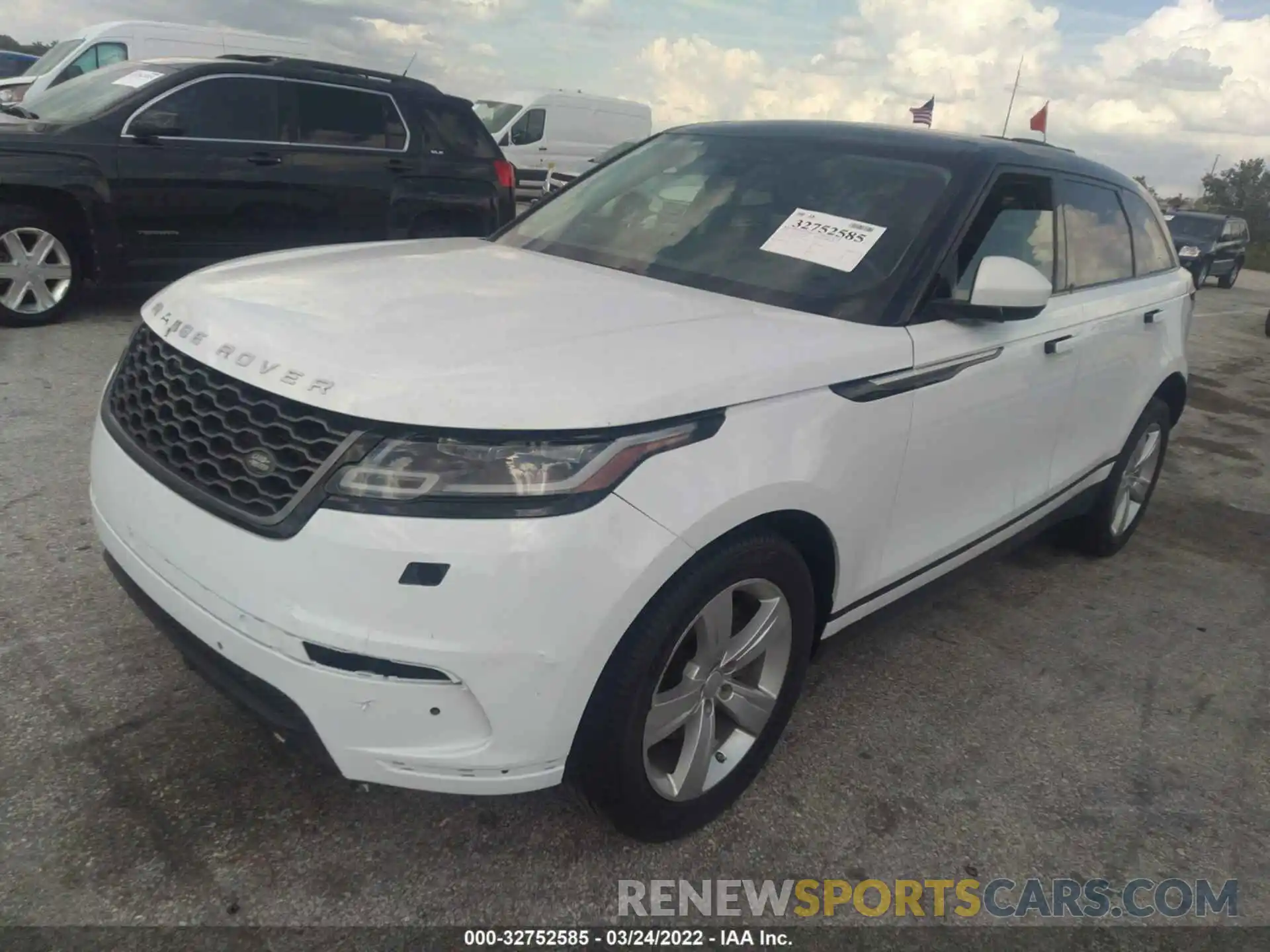 2 Photograph of a damaged car SALYB2EX0LA270013 LAND ROVER RANGE ROVER VELAR 2020