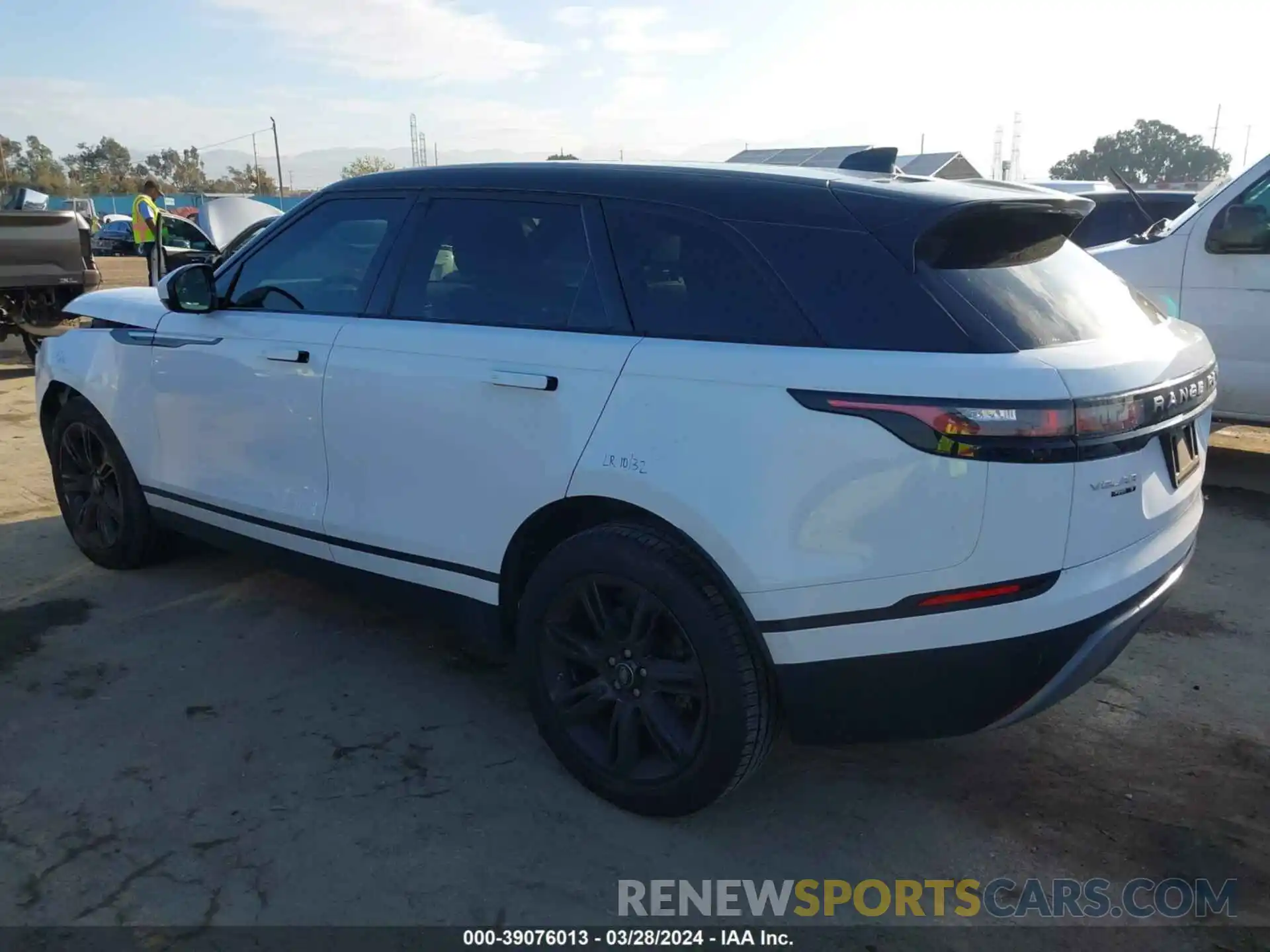 3 Photograph of a damaged car SALYB2EX0LA295364 LAND ROVER RANGE ROVER VELAR 2020