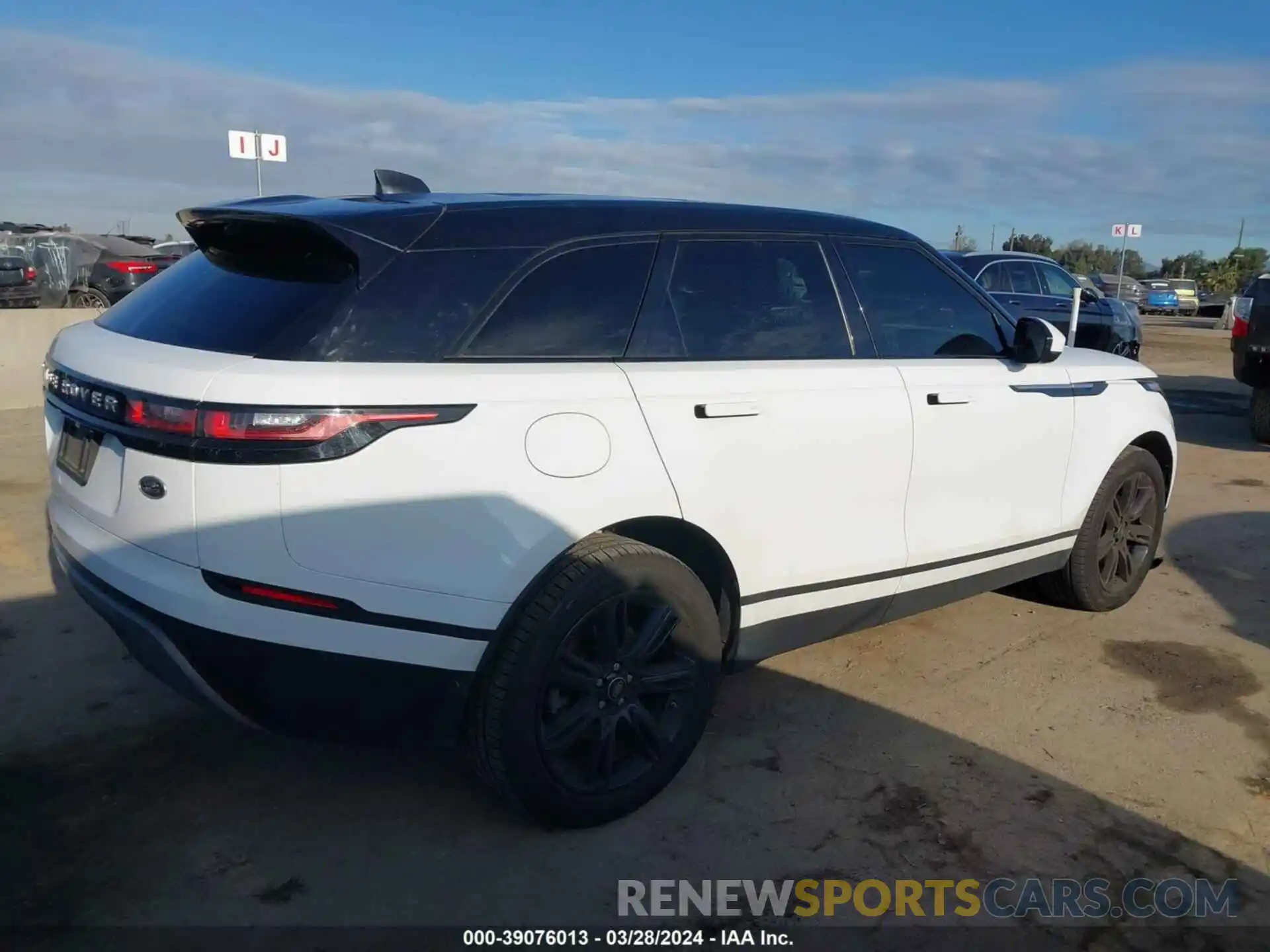 4 Photograph of a damaged car SALYB2EX0LA295364 LAND ROVER RANGE ROVER VELAR 2020