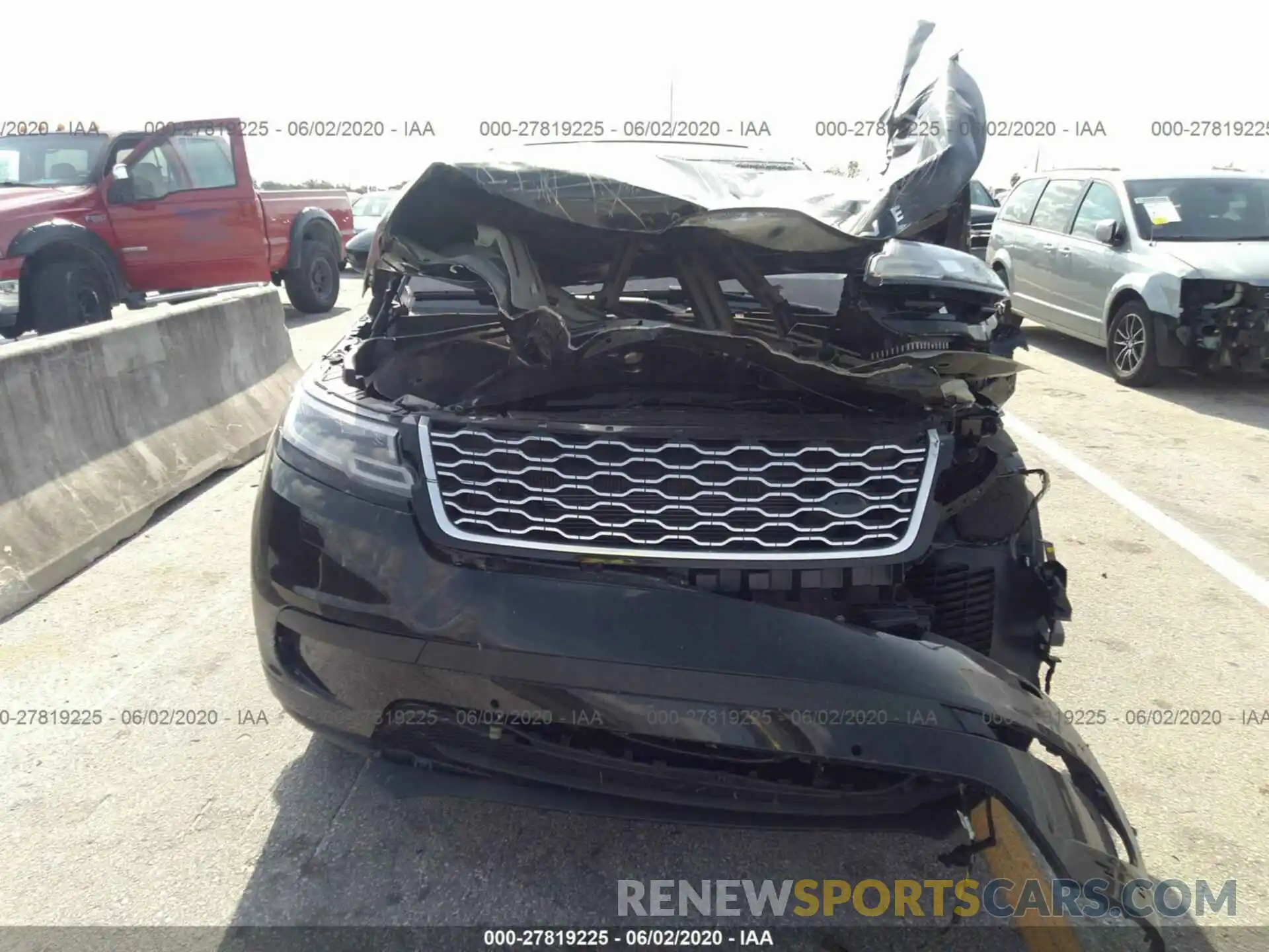 6 Photograph of a damaged car SALYB2EX1LA256699 LAND ROVER RANGE ROVER VELAR 2020