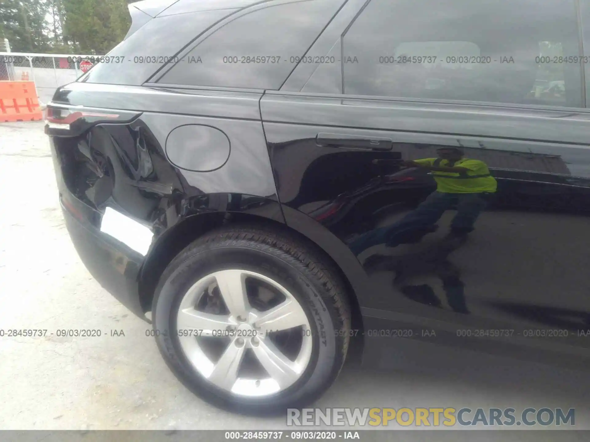 6 Photograph of a damaged car SALYB2EX2LA249681 LAND ROVER RANGE ROVER VELAR 2020