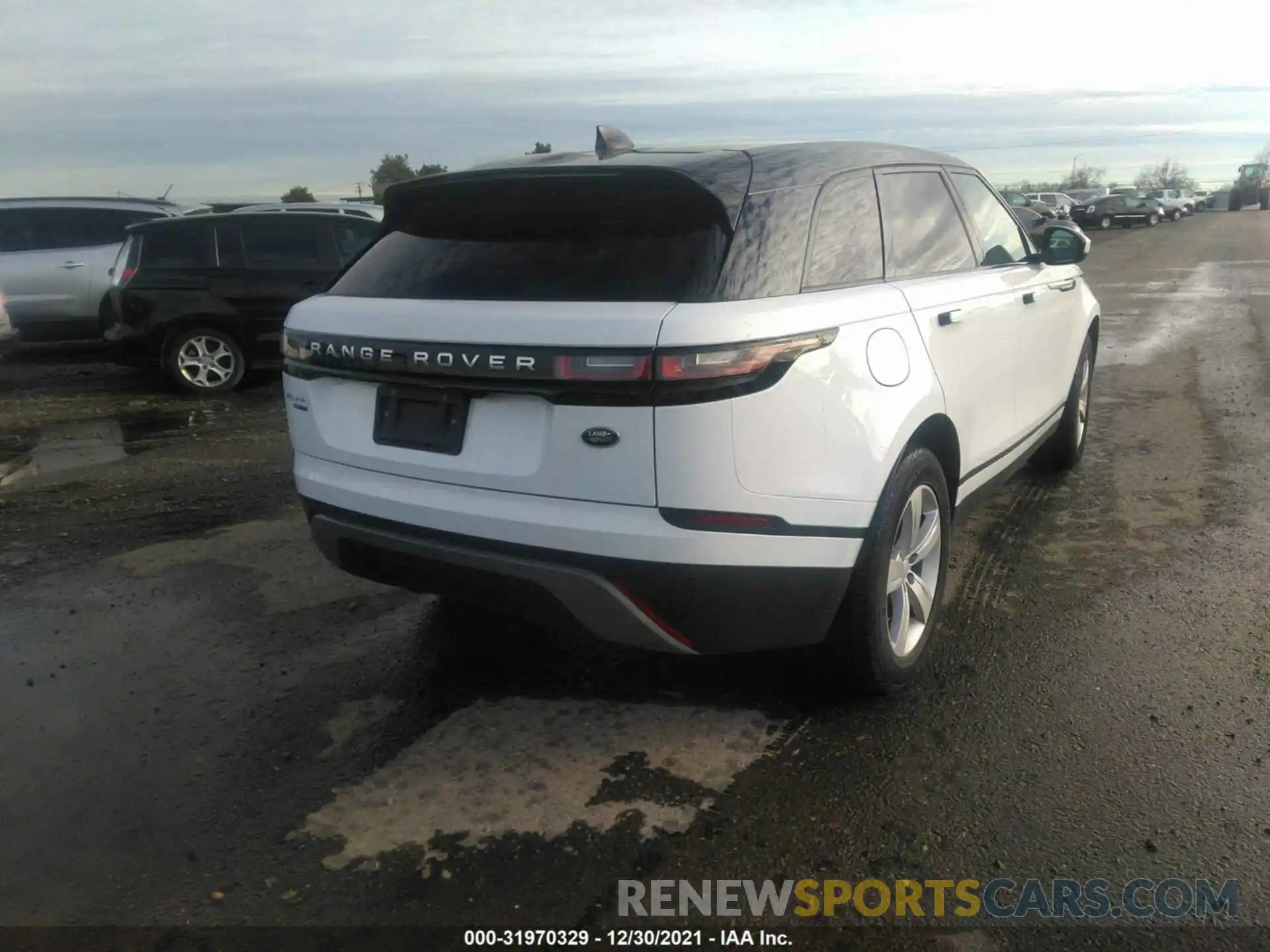 4 Photograph of a damaged car SALYB2EX9LA269572 LAND ROVER RANGE ROVER VELAR 2020