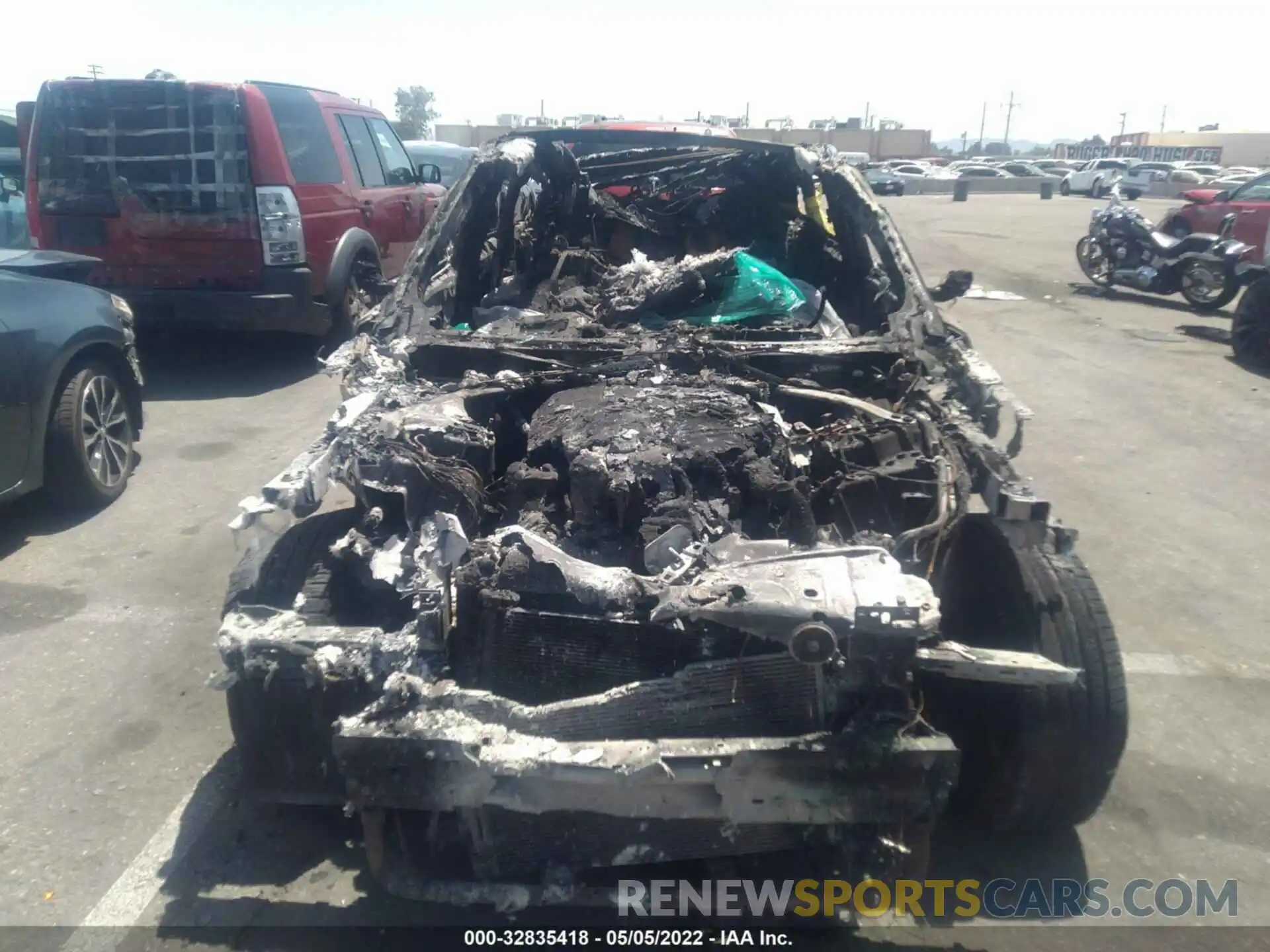 6 Photograph of a damaged car SALYB2EXXLA290978 LAND ROVER RANGE ROVER VELAR 2020