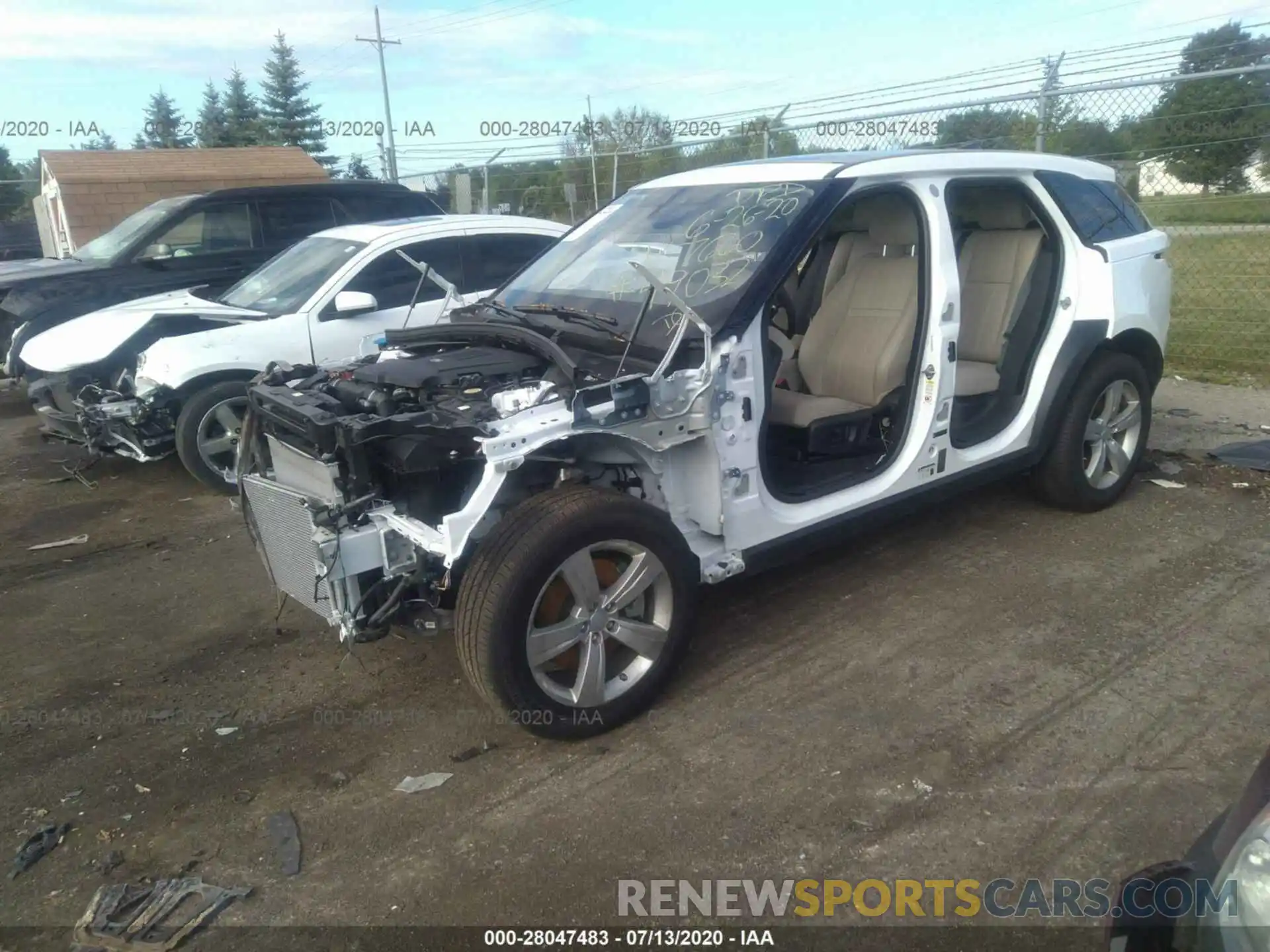 2 Photograph of a damaged car SALYB2FV5LA257660 LAND ROVER RANGE ROVER VELAR 2020