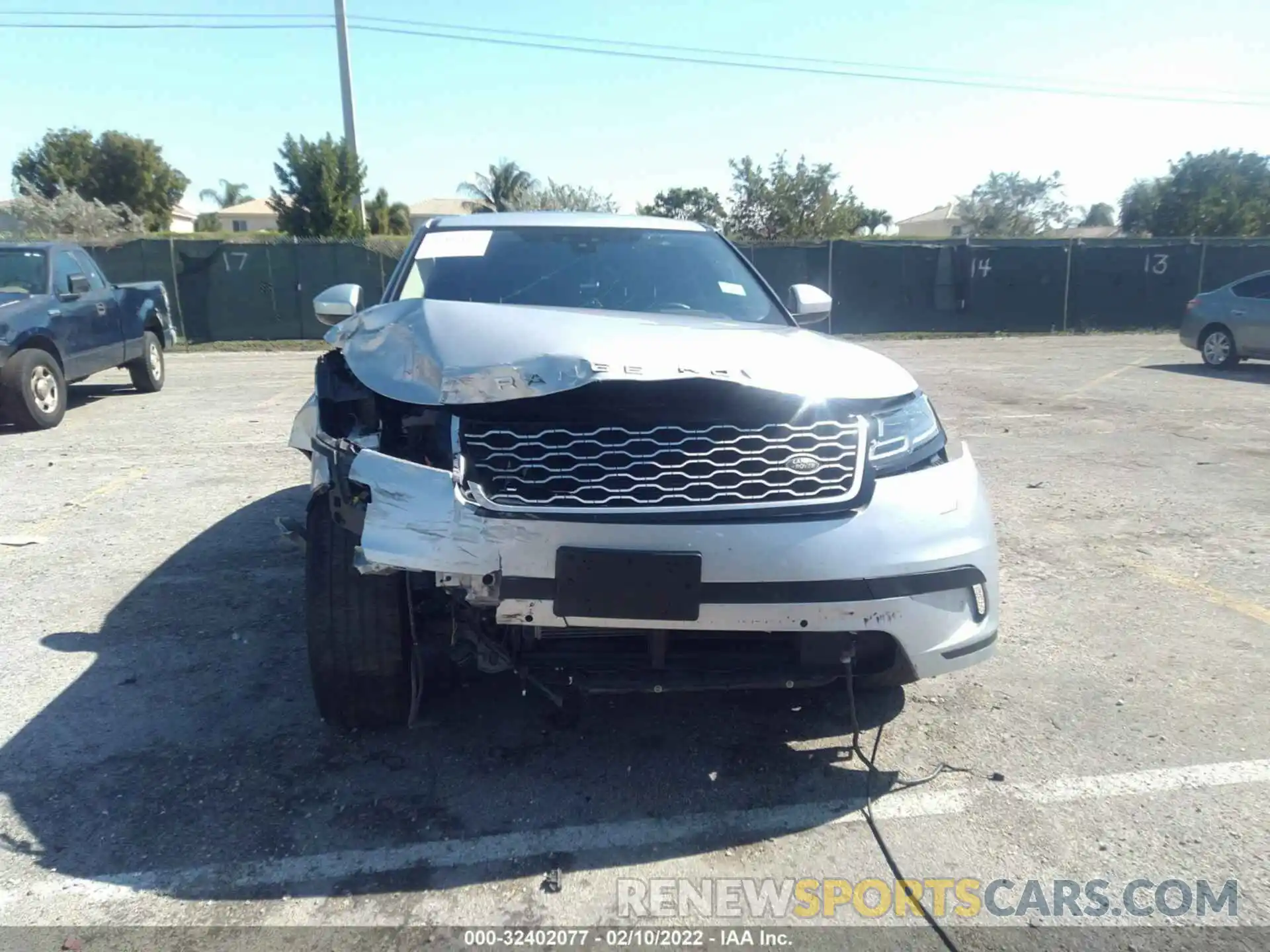 6 Photograph of a damaged car SALYB2FV5LA268612 LAND ROVER RANGE ROVER VELAR 2020