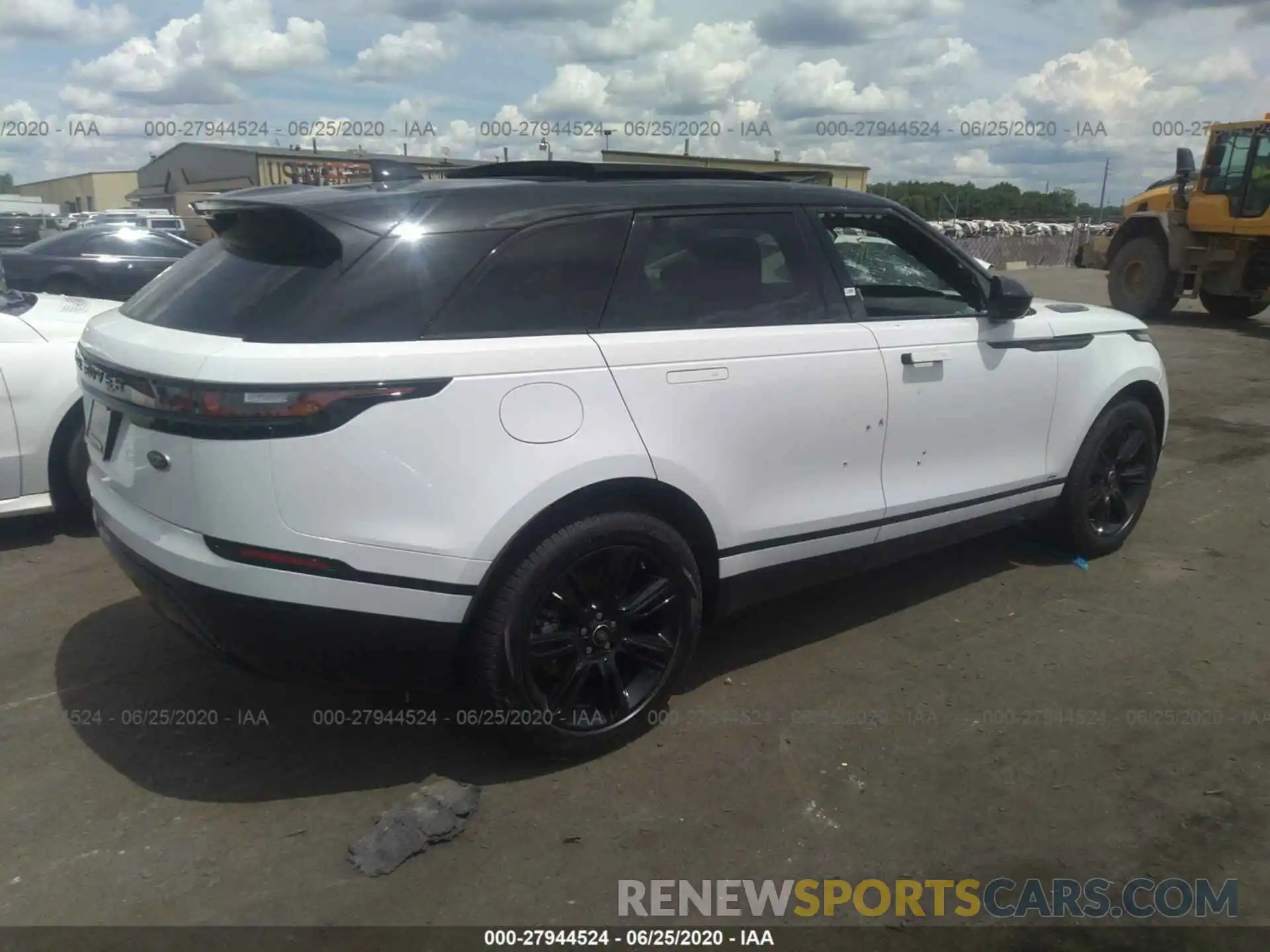 4 Photograph of a damaged car SALYK2EX0LA273882 LAND ROVER RANGE ROVER VELAR 2020