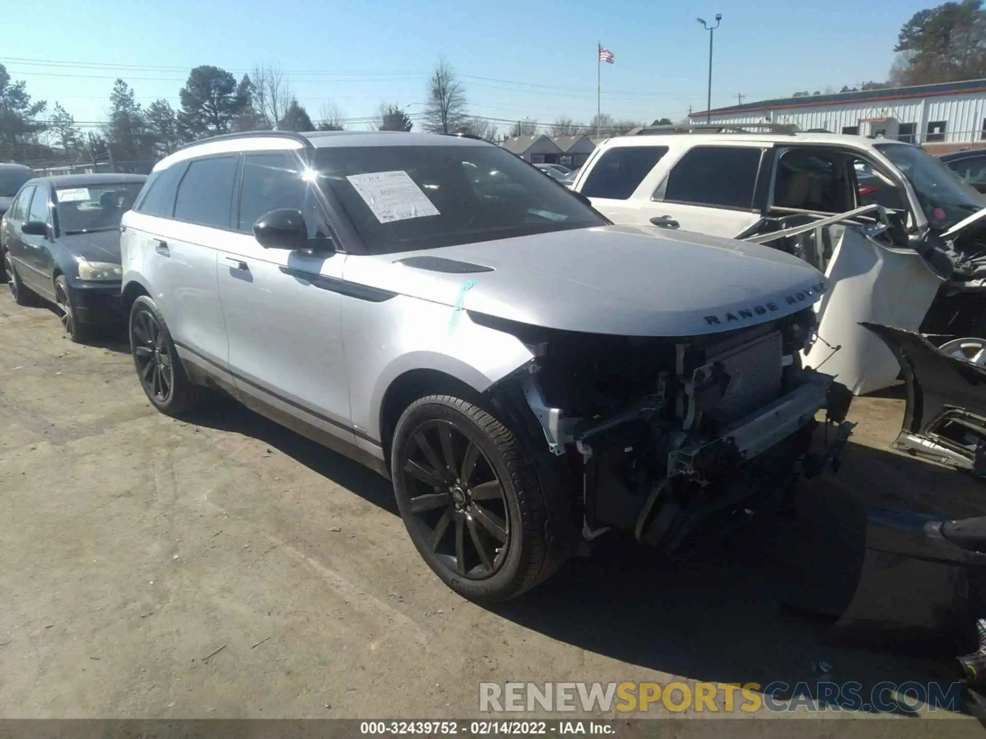 1 Photograph of a damaged car SALYK2EX1LA282512 LAND ROVER RANGE ROVER VELAR 2020