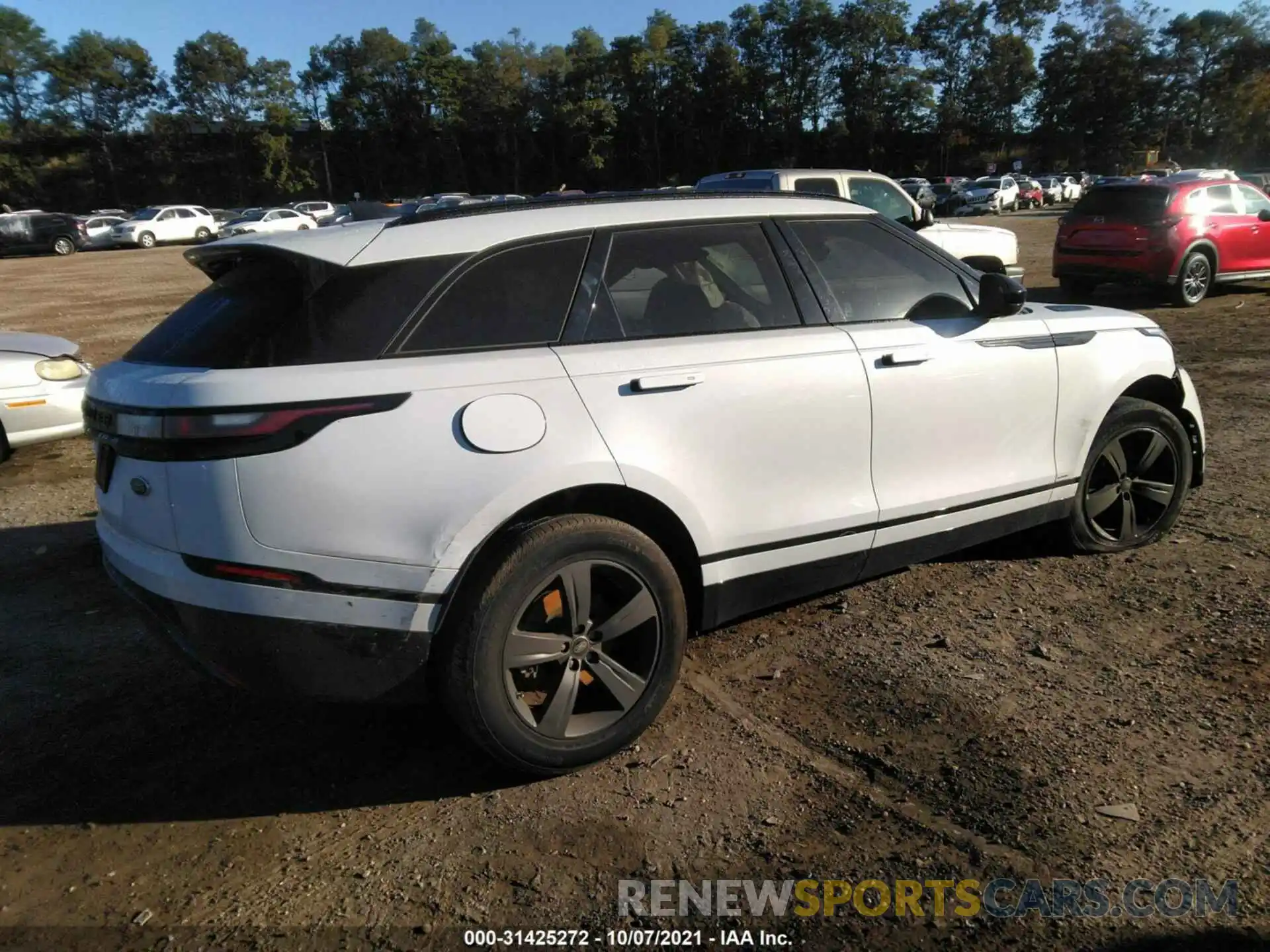 4 Photograph of a damaged car SALYK2EX1LA291632 LAND ROVER RANGE ROVER VELAR 2020