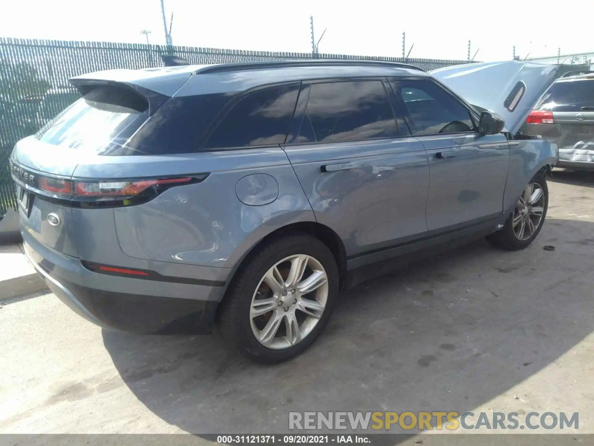 4 Photograph of a damaged car SALYK2EX2LA254976 LAND ROVER RANGE ROVER VELAR 2020