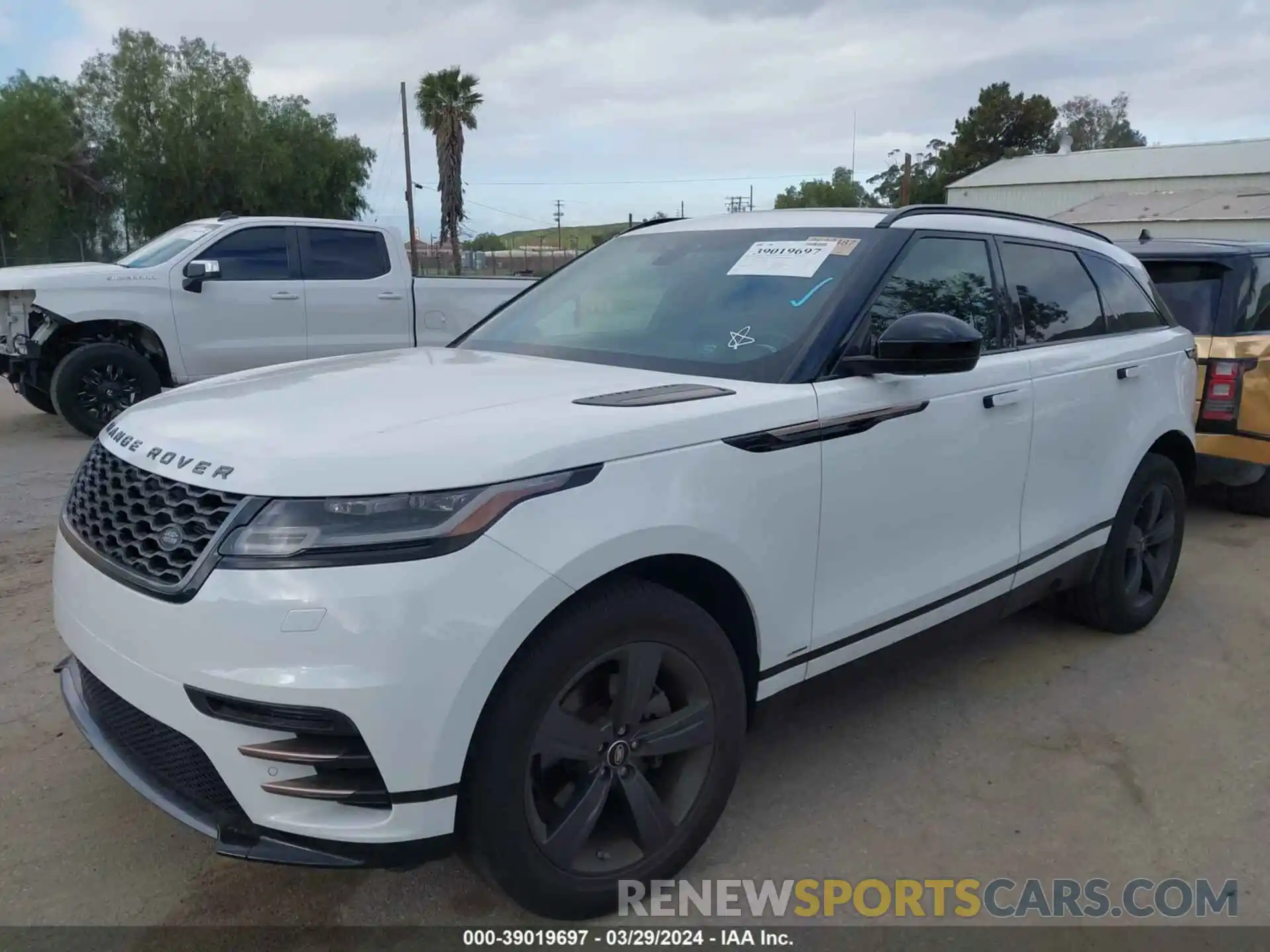 2 Photograph of a damaged car SALYK2EX2LA286696 LAND ROVER RANGE ROVER VELAR 2020