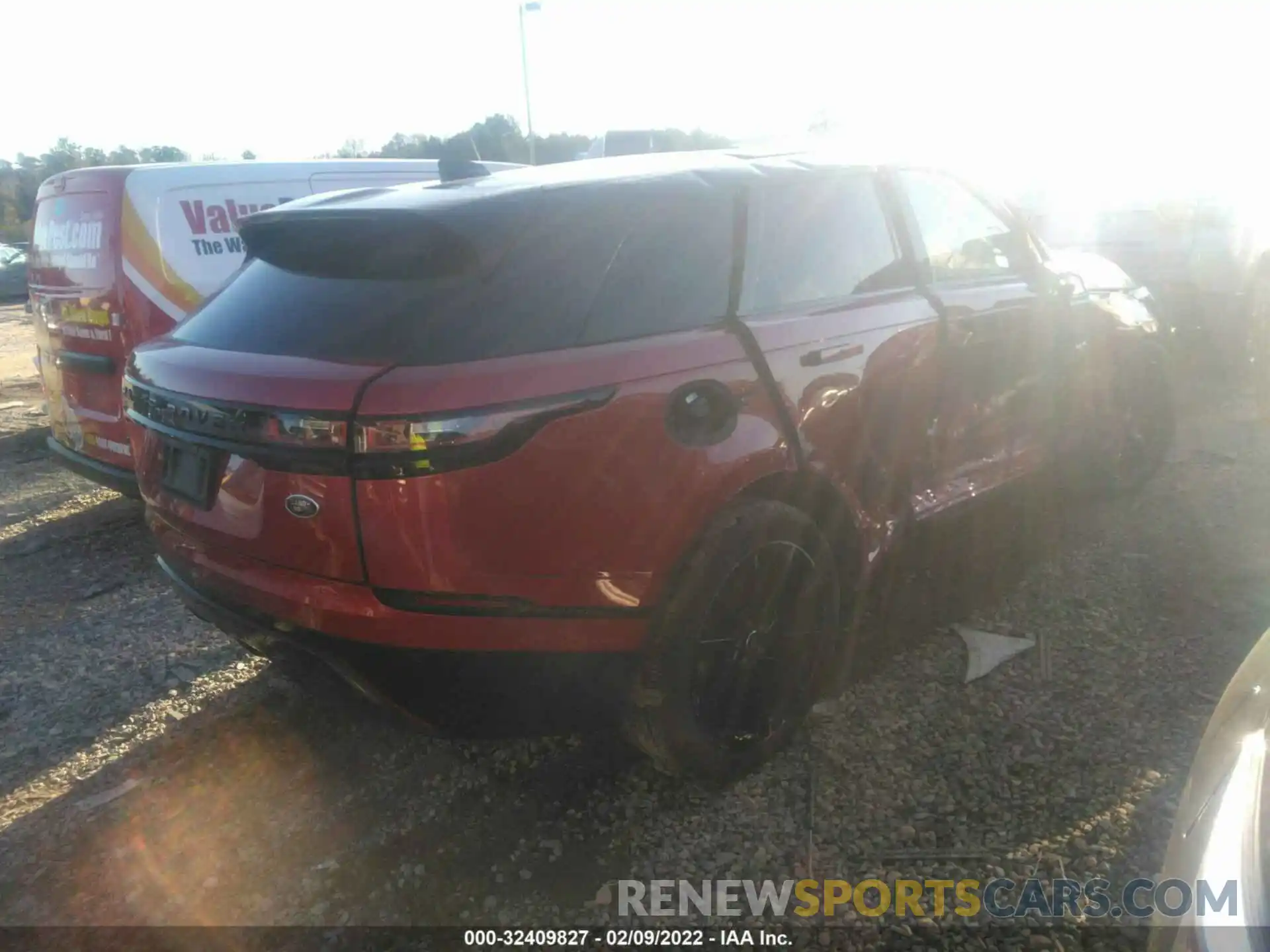 4 Photograph of a damaged car SALYK2EX6LA283994 LAND ROVER RANGE ROVER VELAR 2020