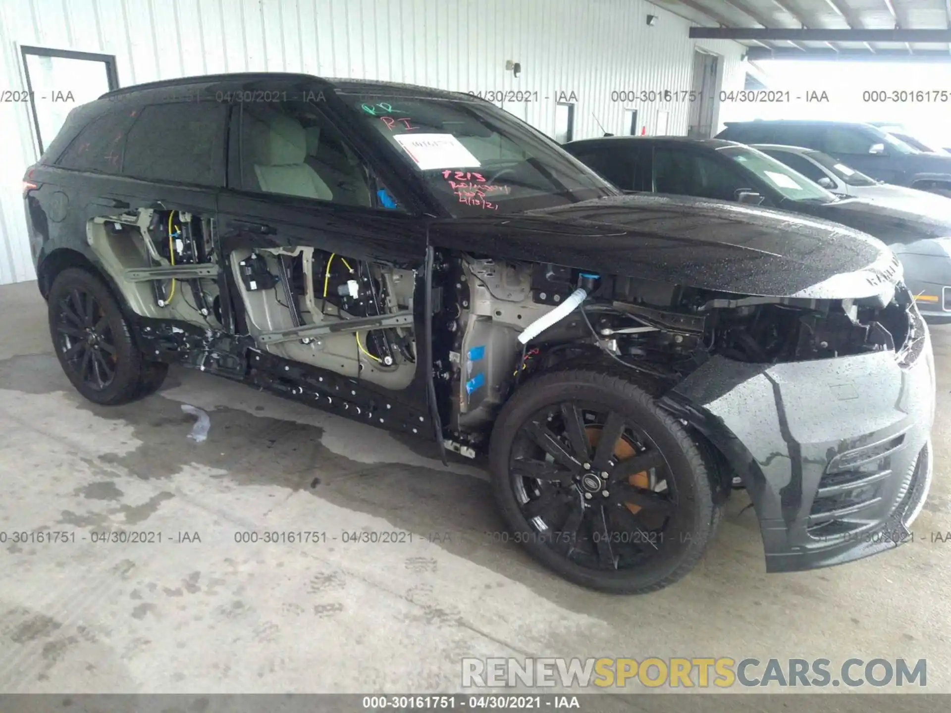 1 Photograph of a damaged car SALYK2EX6LA294008 LAND ROVER RANGE ROVER VELAR 2020