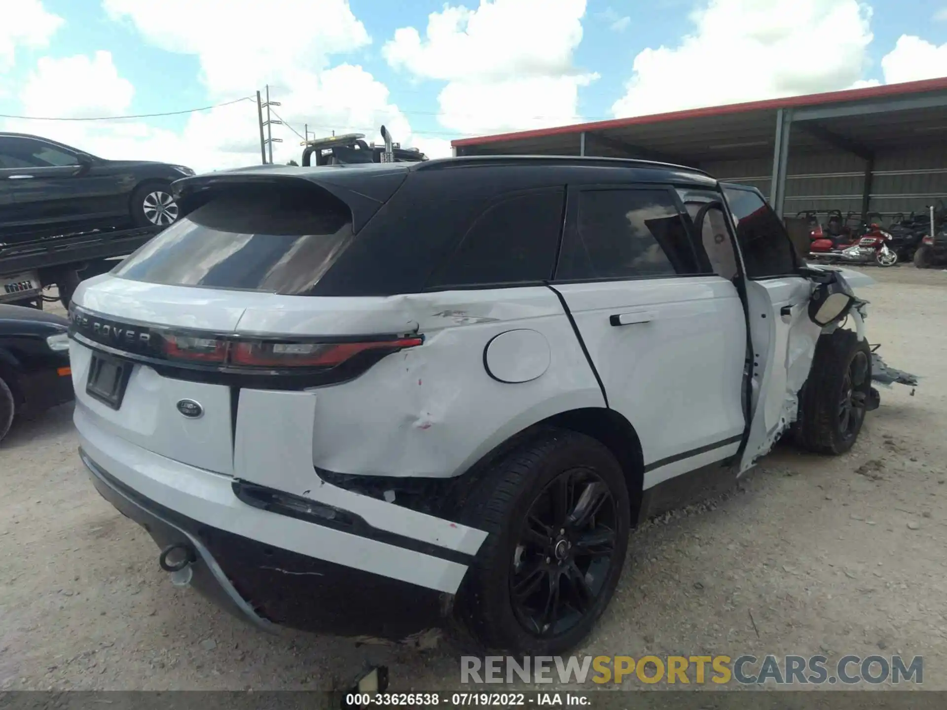 4 Photograph of a damaged car SALYK2EX7LA287357 LAND ROVER RANGE ROVER VELAR 2020