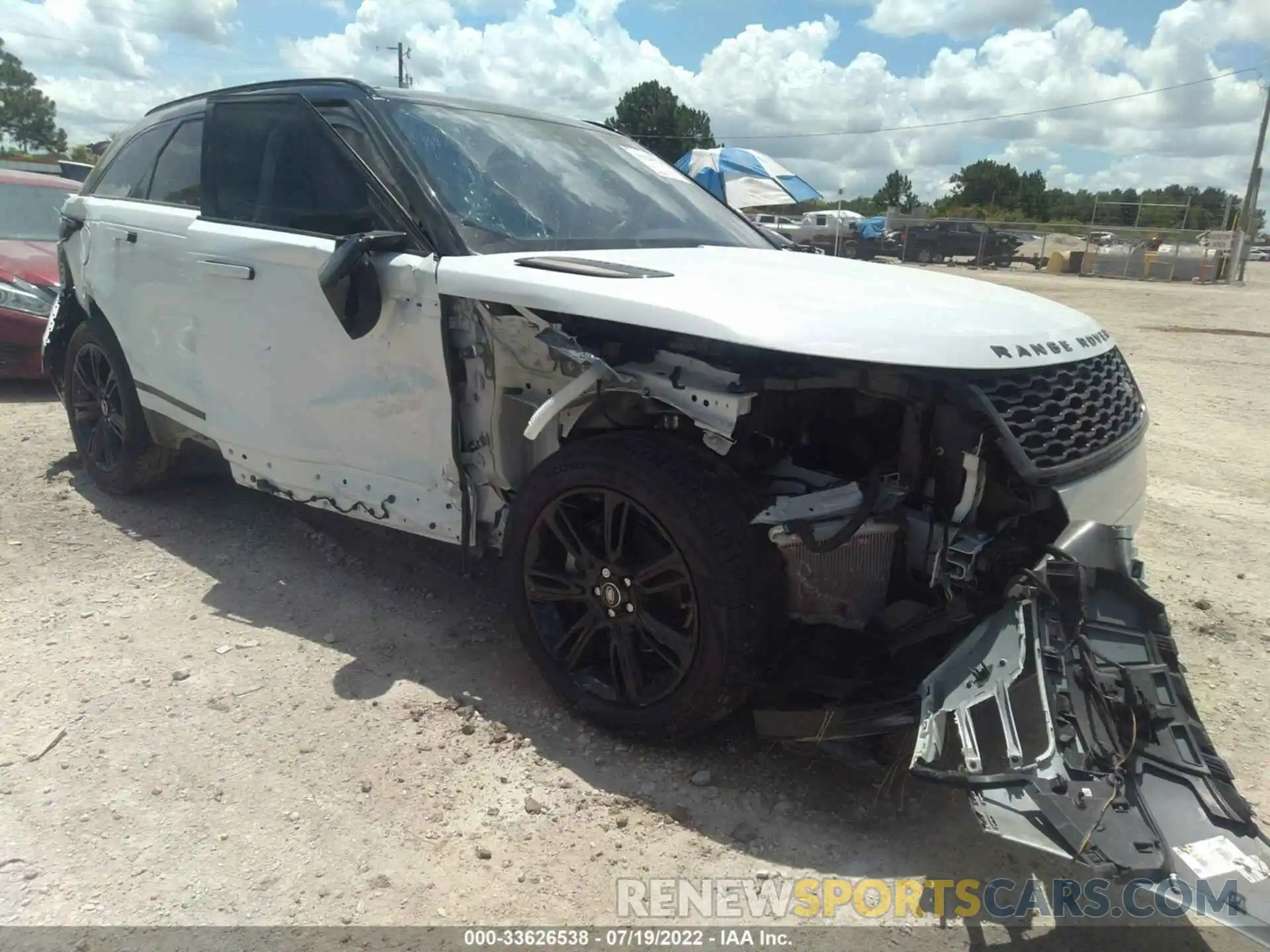 6 Photograph of a damaged car SALYK2EX7LA287357 LAND ROVER RANGE ROVER VELAR 2020