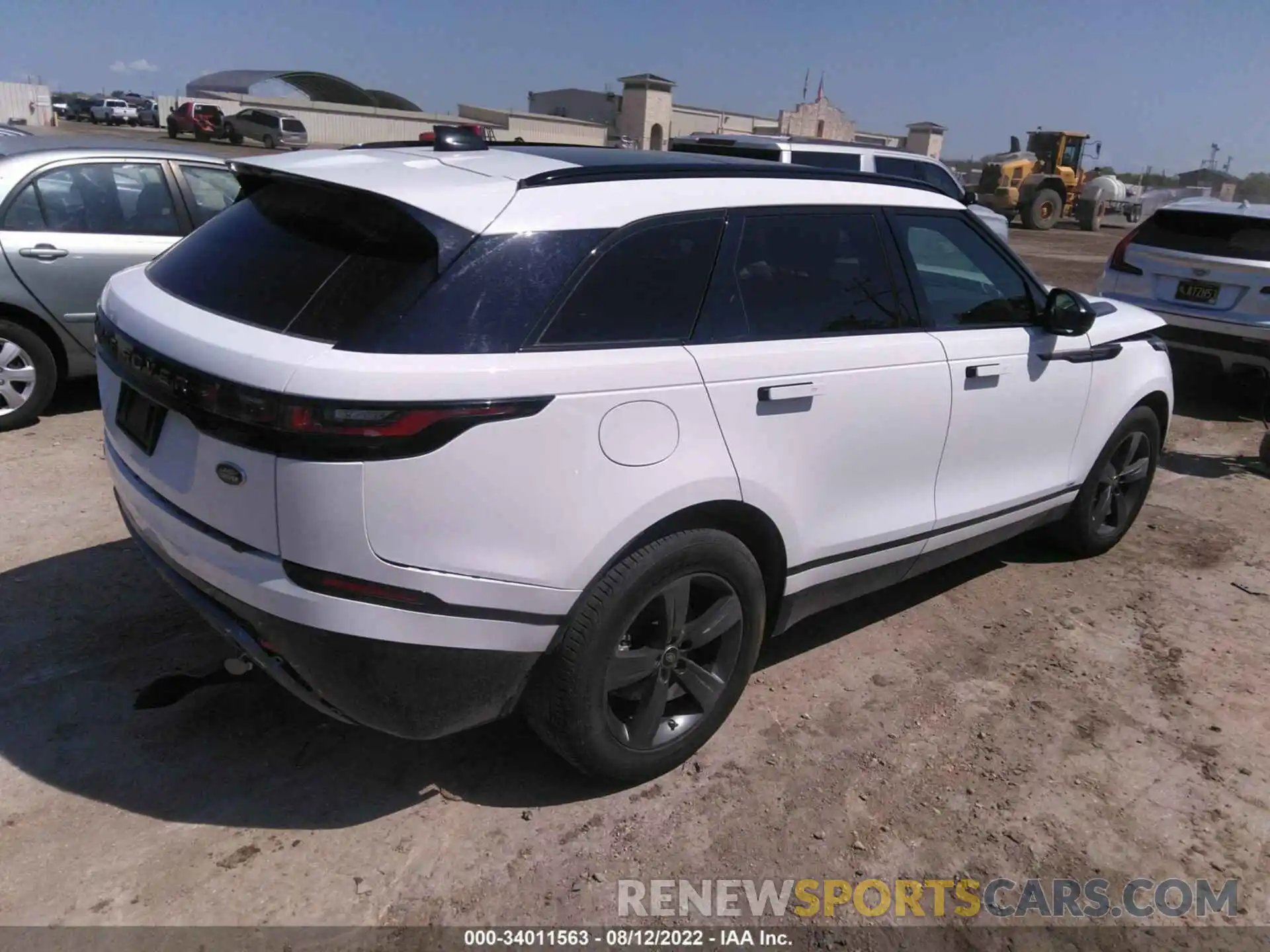 4 Photograph of a damaged car SALYK2EX7LA295748 LAND ROVER RANGE ROVER VELAR 2020