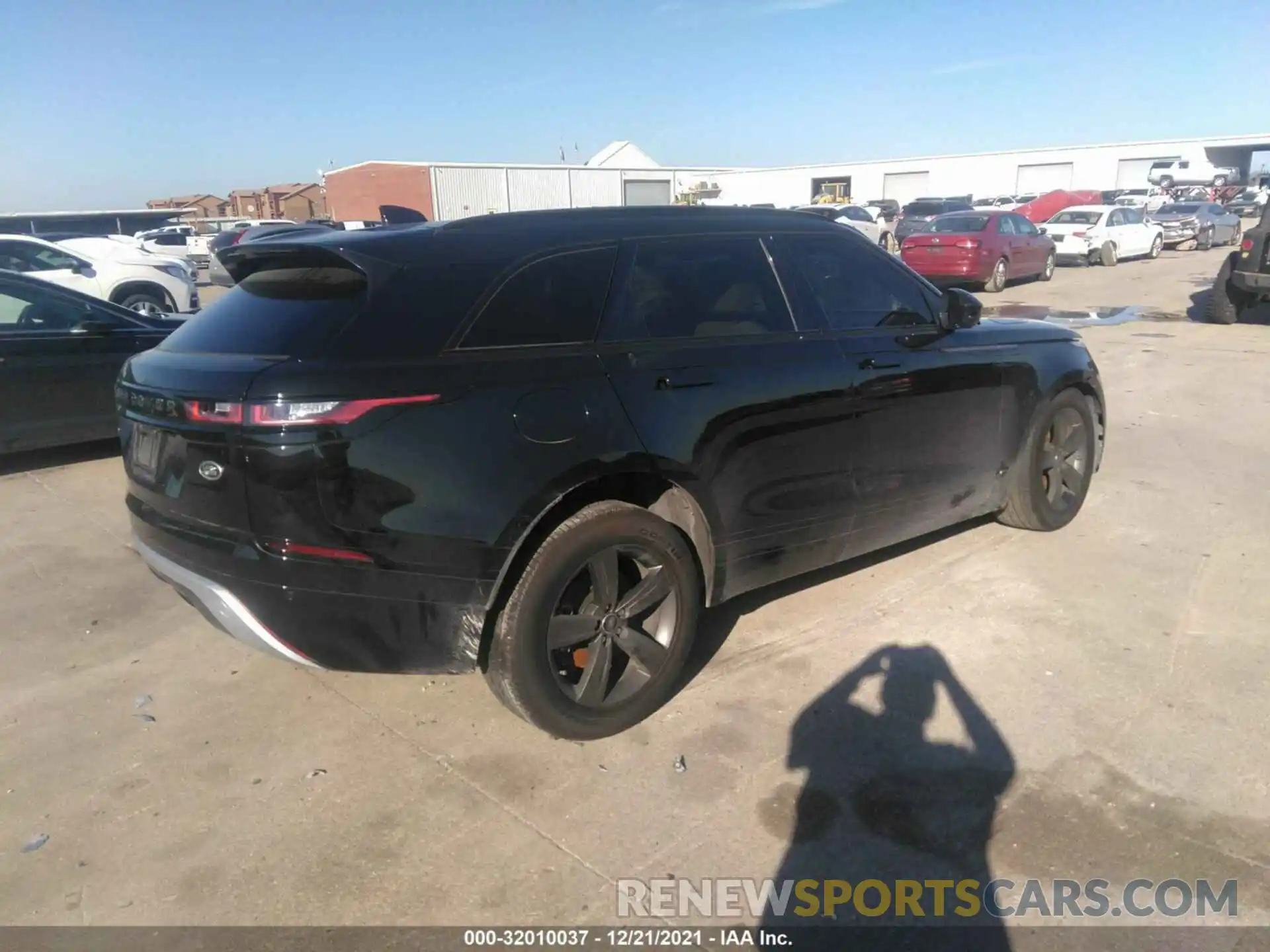 4 Photograph of a damaged car SALYK2EX8LA240340 LAND ROVER RANGE ROVER VELAR 2020