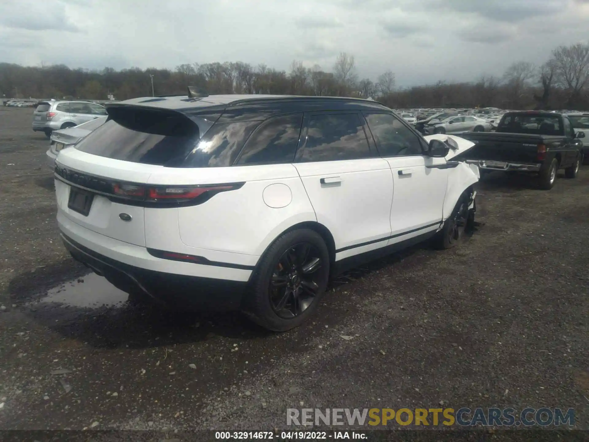 4 Photograph of a damaged car SALYK2EX8LA244145 LAND ROVER RANGE ROVER VELAR 2020