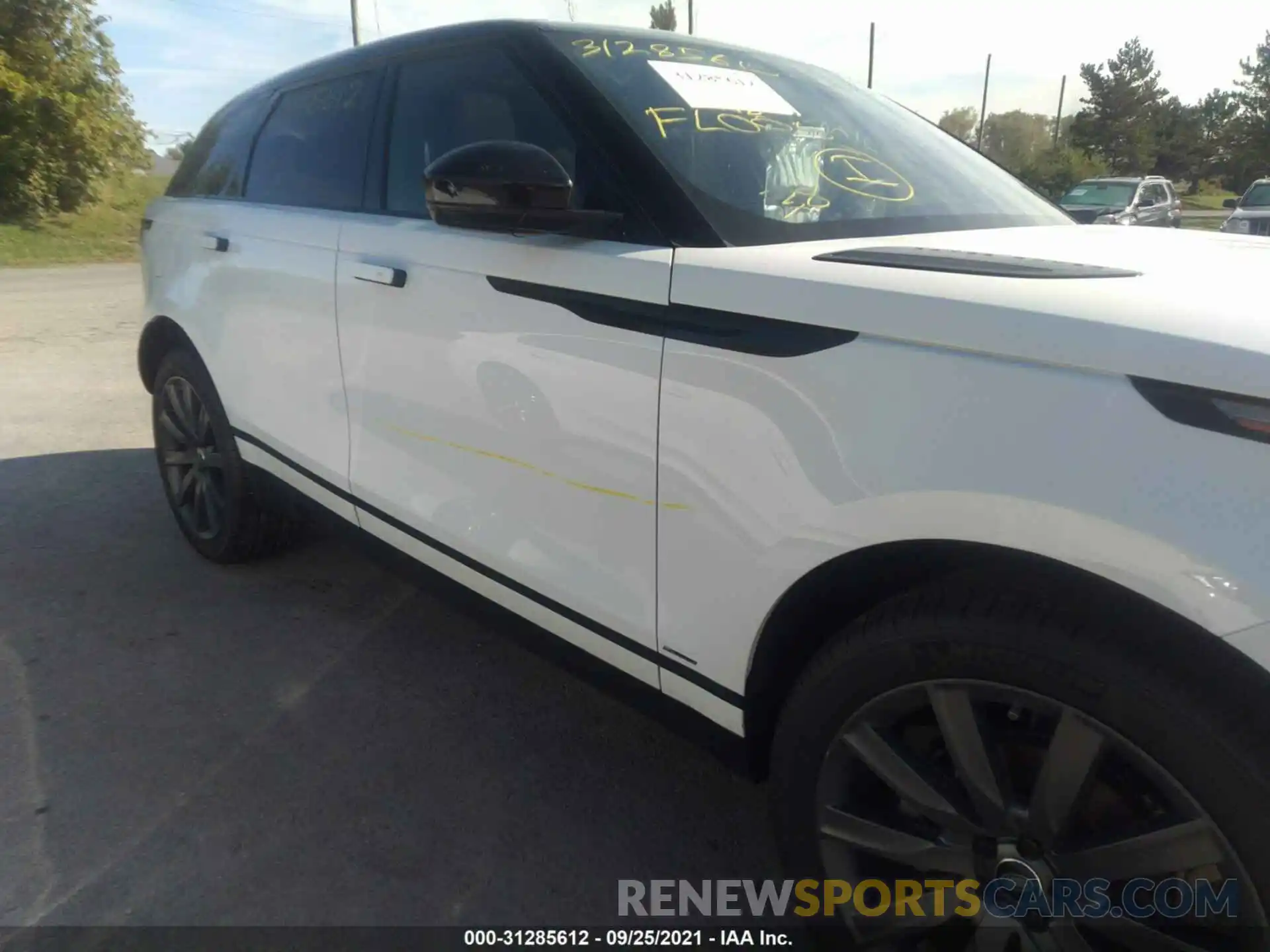 6 Photograph of a damaged car SALYK2EXXLA262288 LAND ROVER RANGE ROVER VELAR 2020